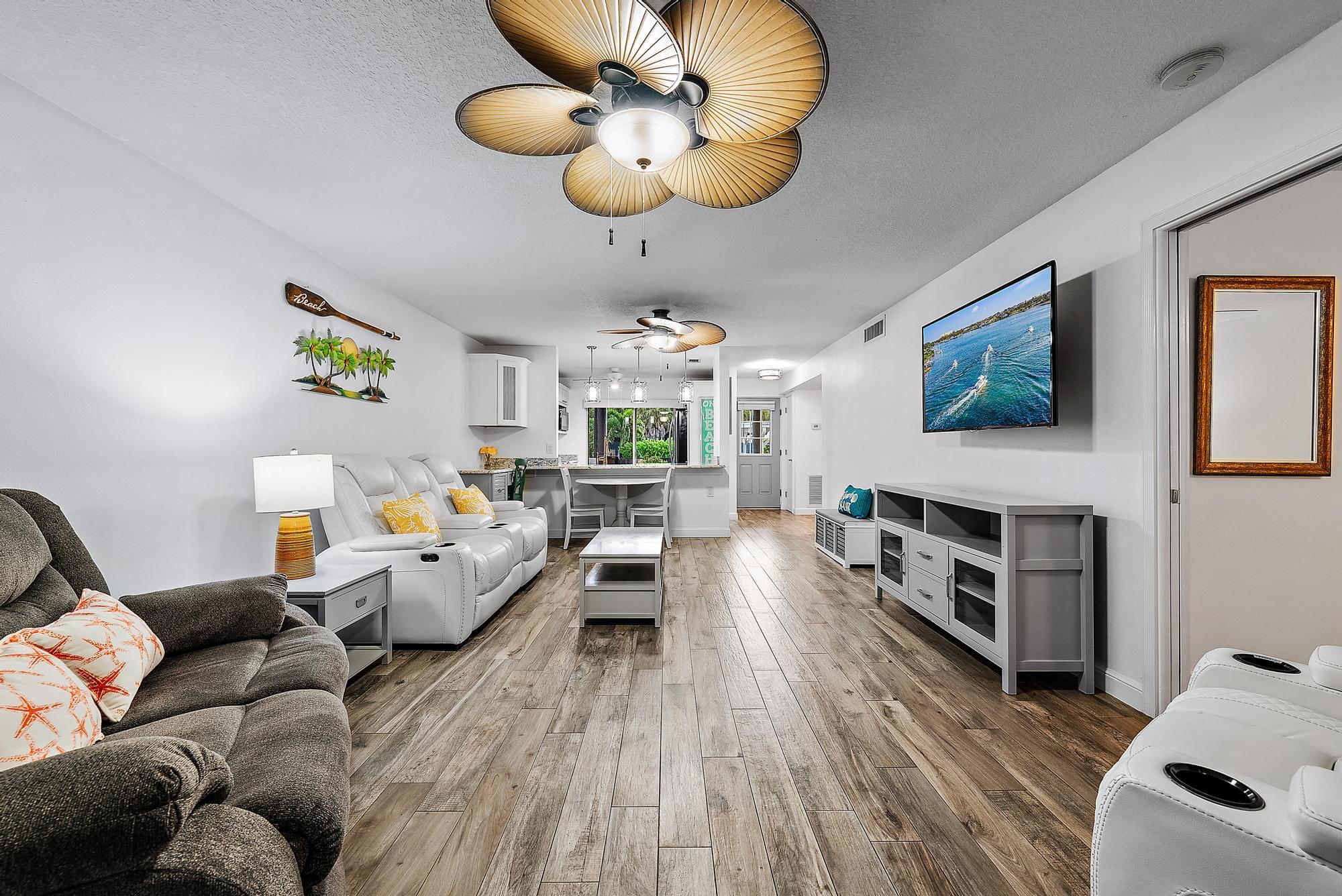 1451 NE 14th Court S-38