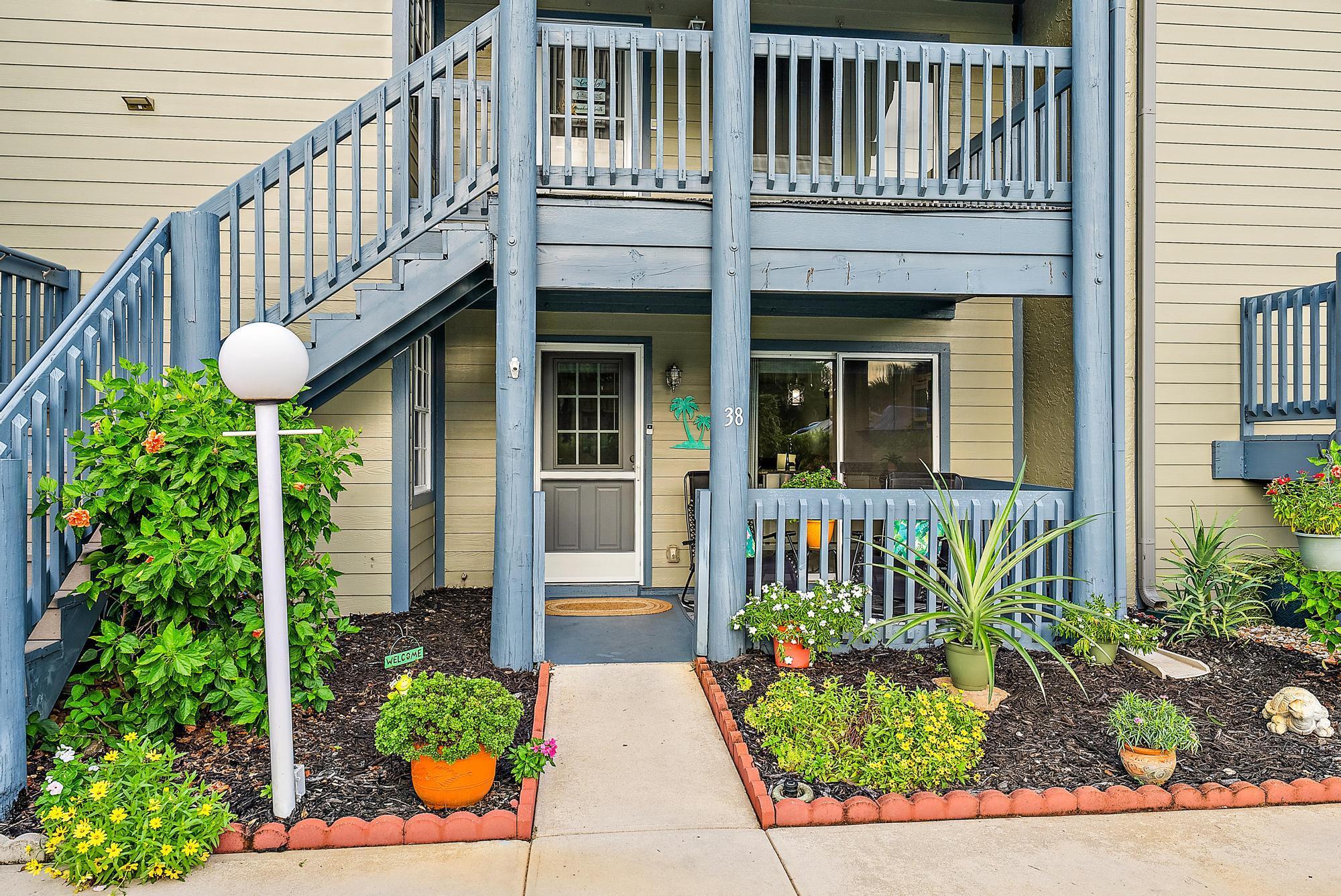 1451 NE 14th Court S-38