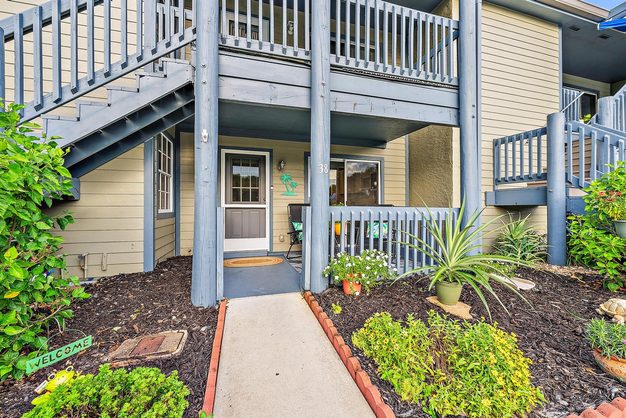 1451 NE 14th Court S-38