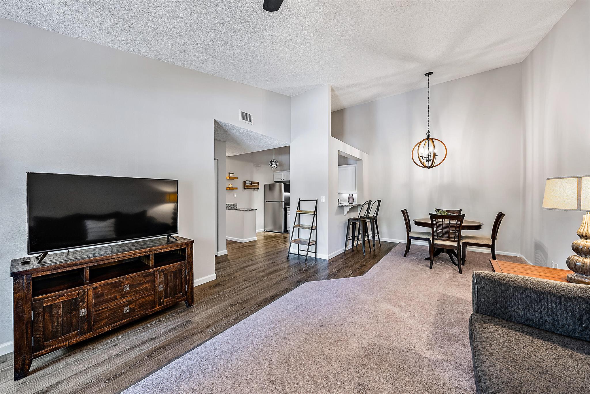 6559 Chasewood Drive E