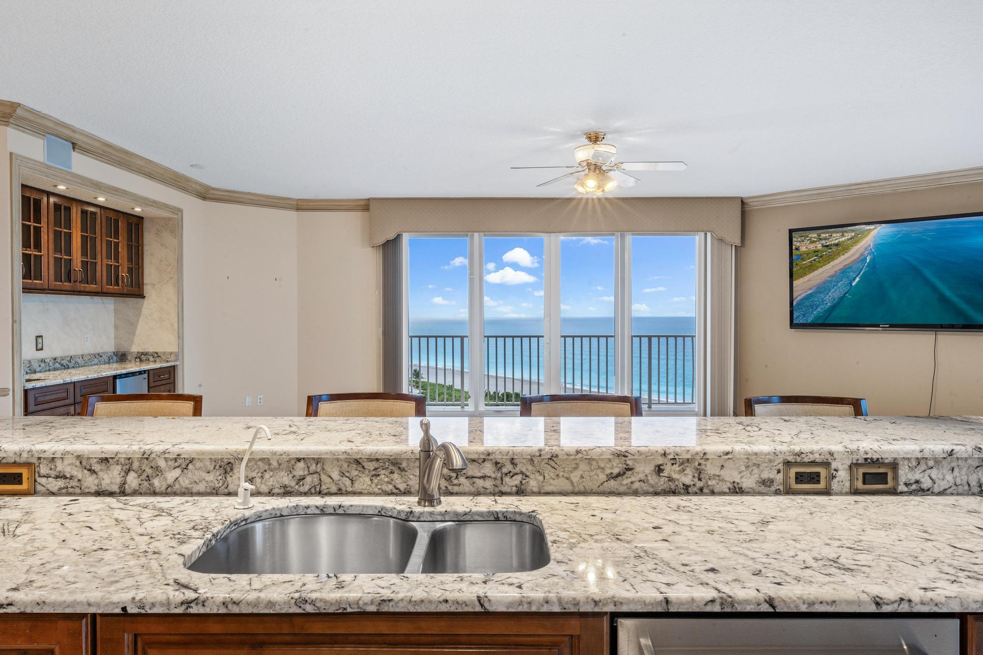 700 Ocean Royale Way 1201