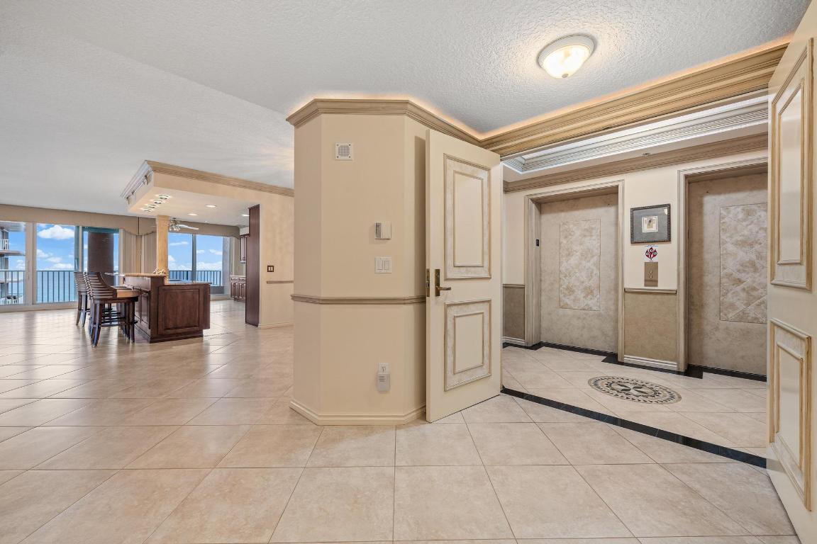 700 Ocean Royale Way 1201