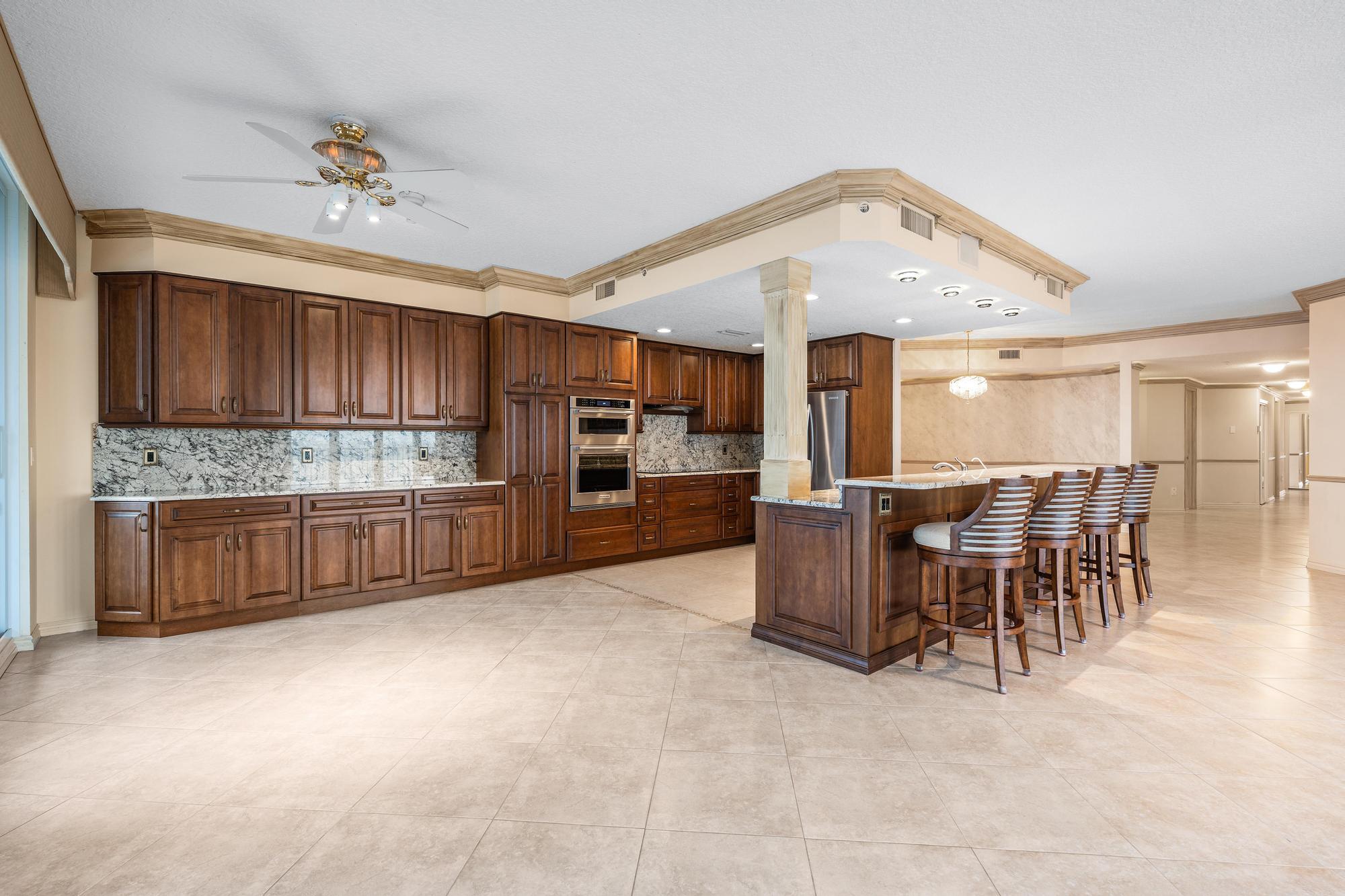 700 Ocean Royale Way 1201