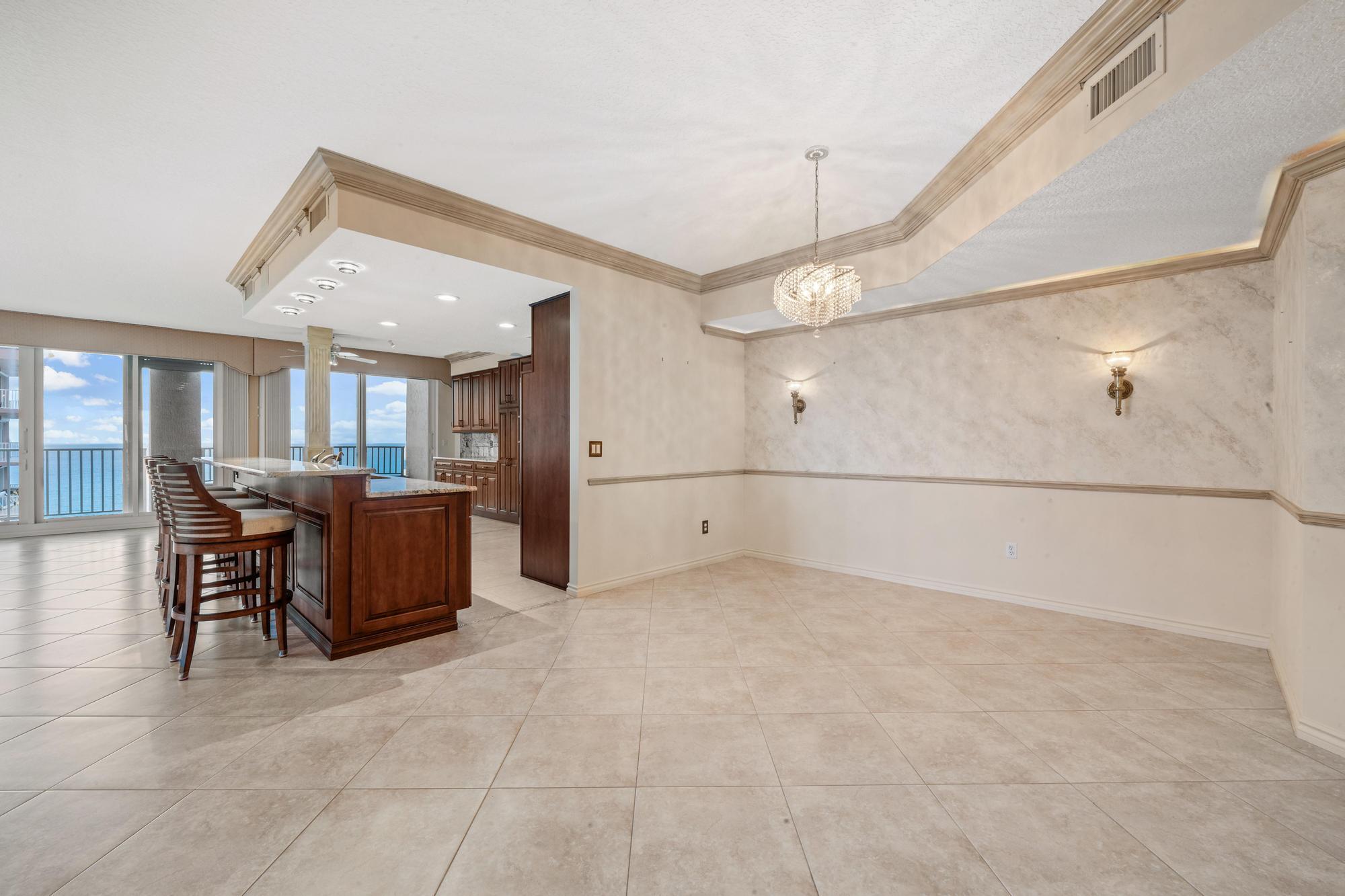 700 Ocean Royale Way 1201