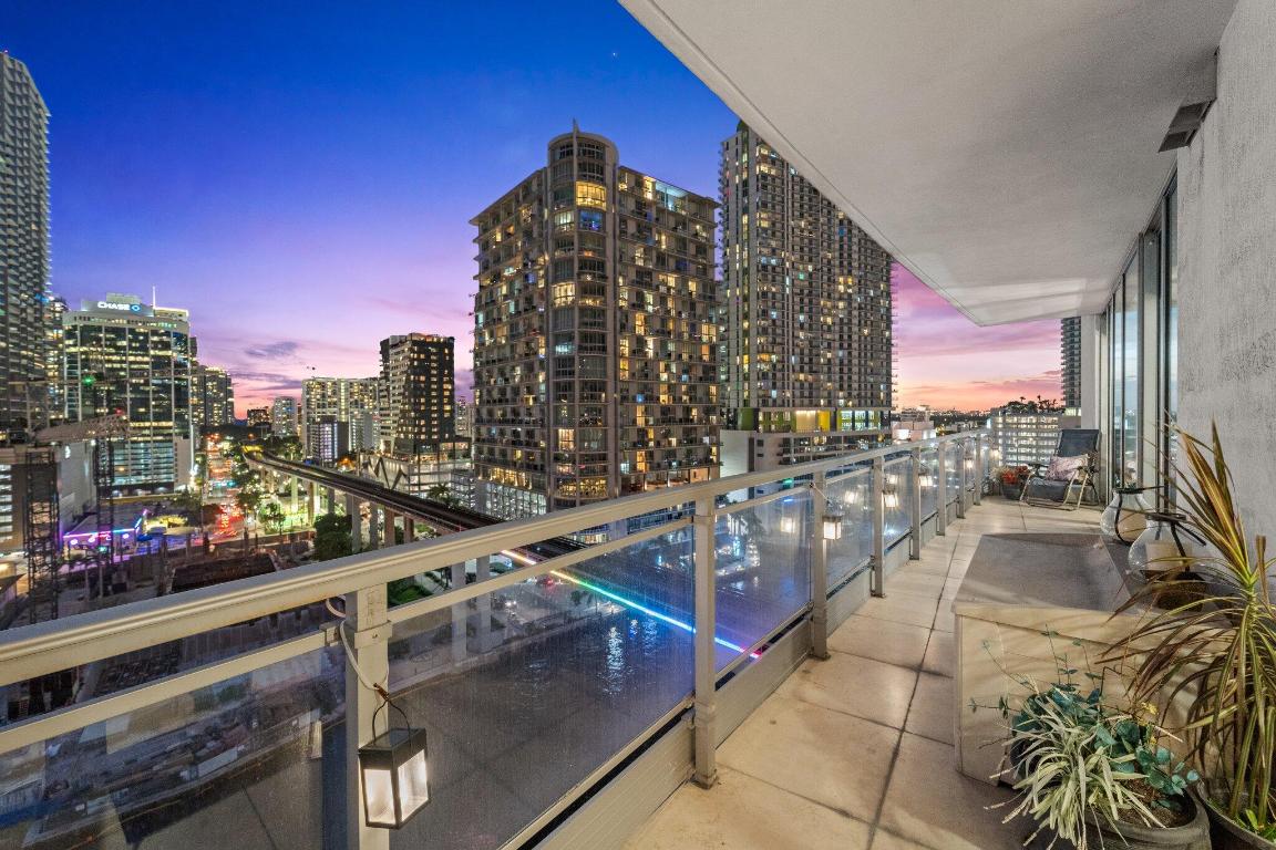 92 SW 3rd Street 1504