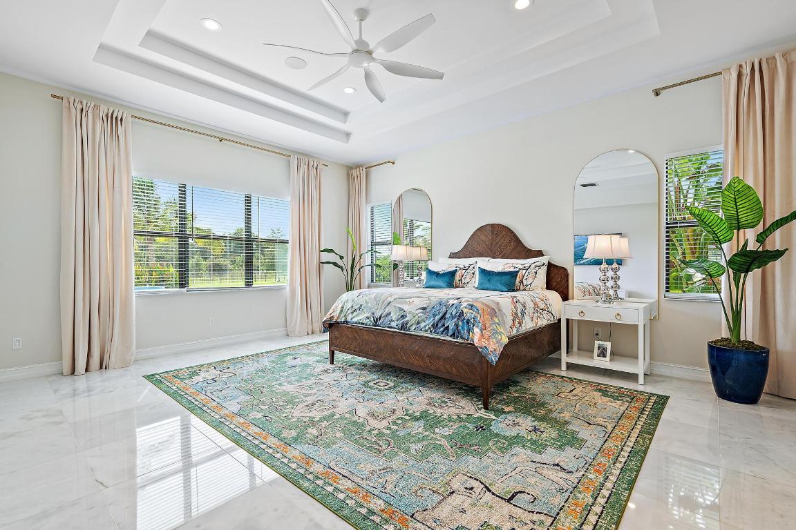 8164 SE Old Plantation Circle