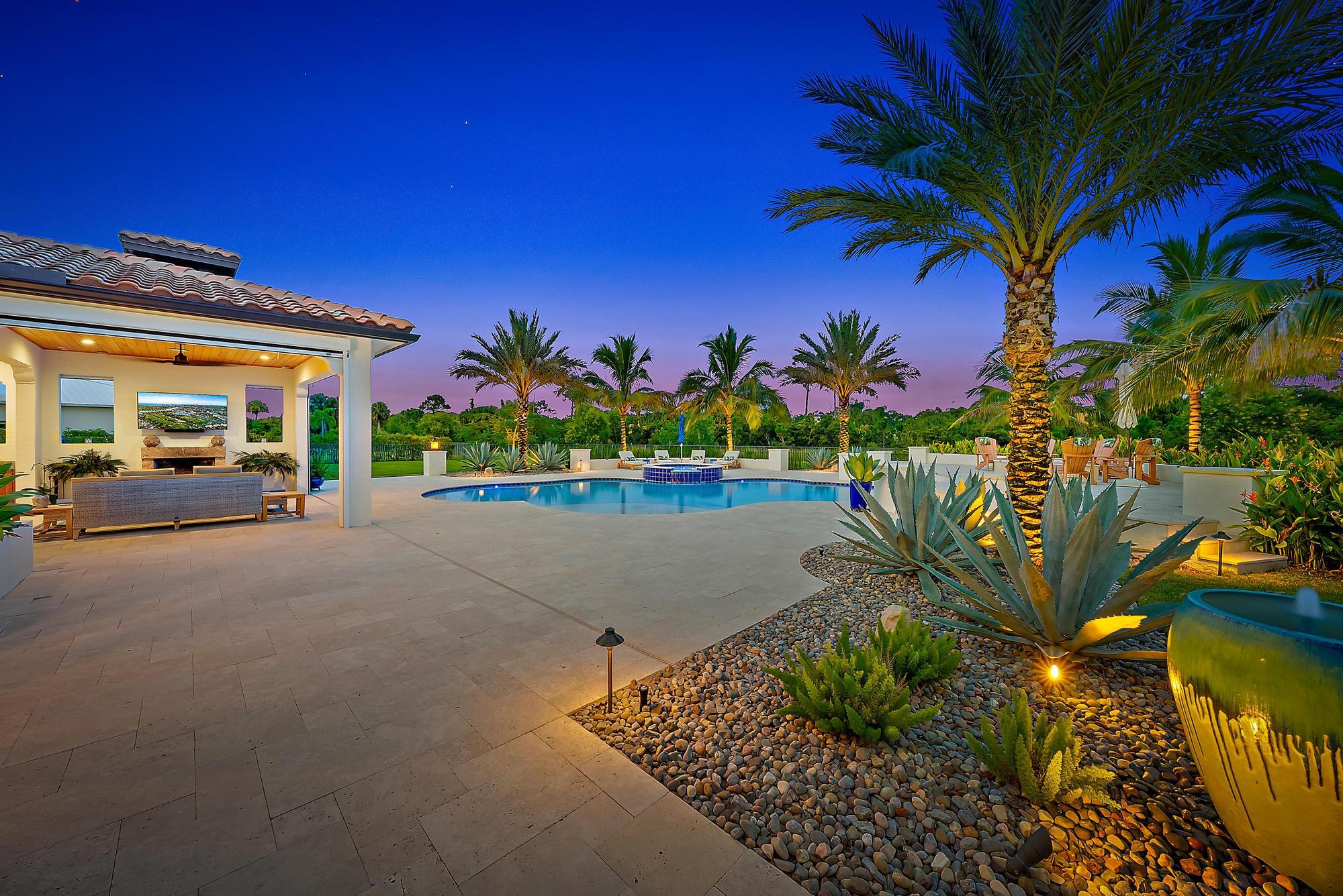 8164 SE Old Plantation Circle