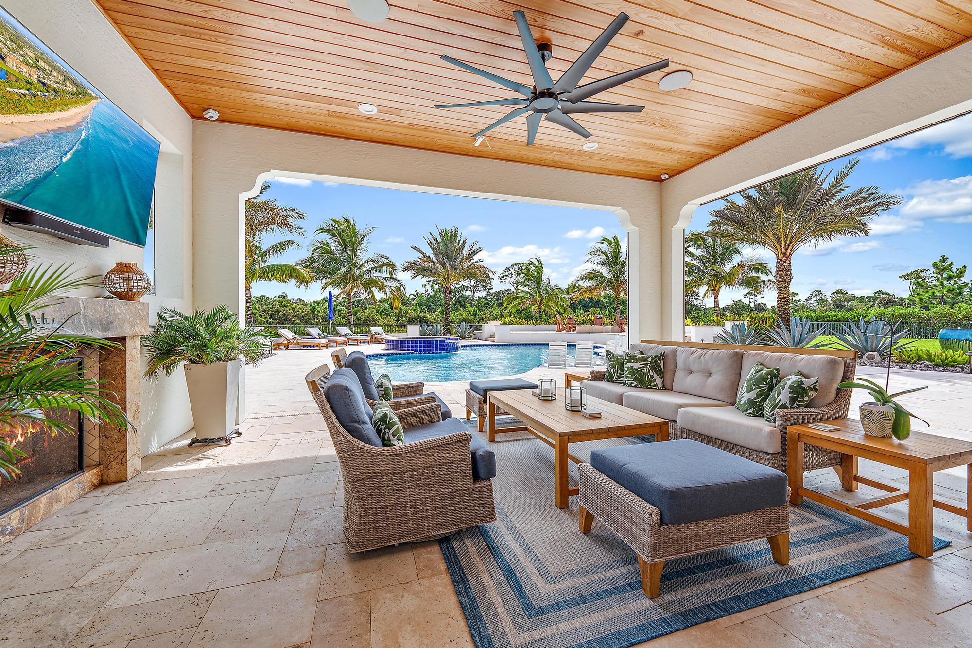 8164 SE Old Plantation Circle