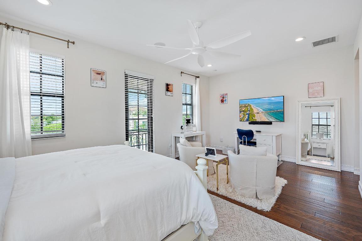 8164 SE Old Plantation Circle