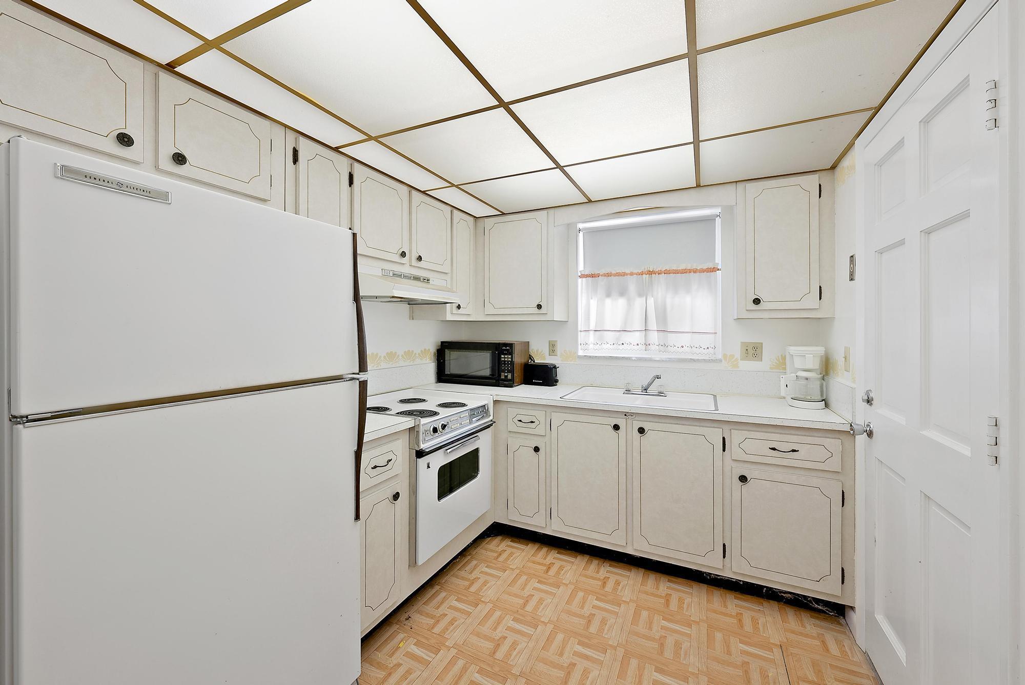 1 Garden Street 206l