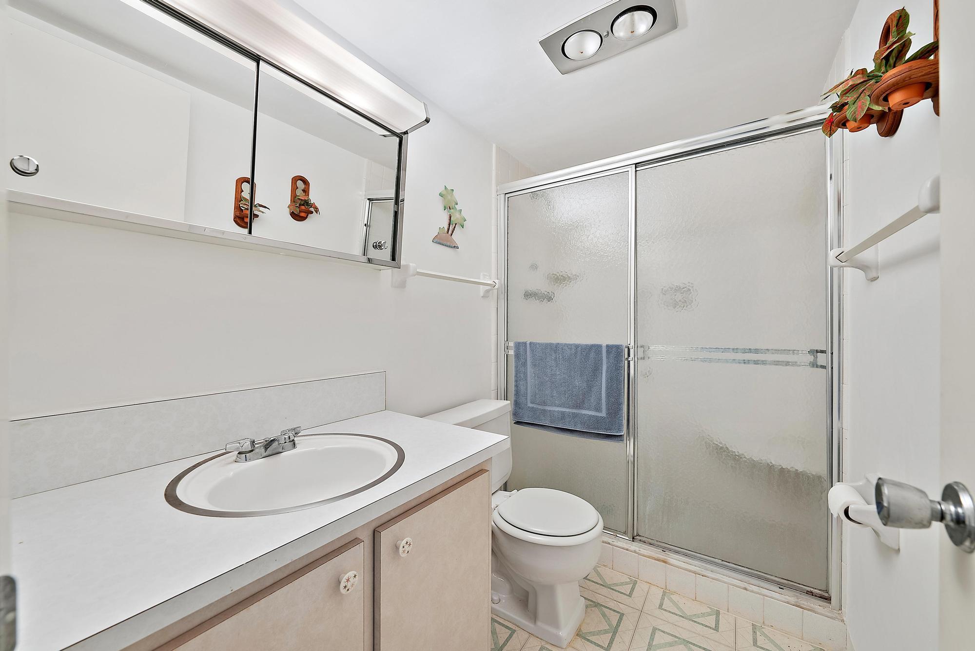 1 Garden Street 206l