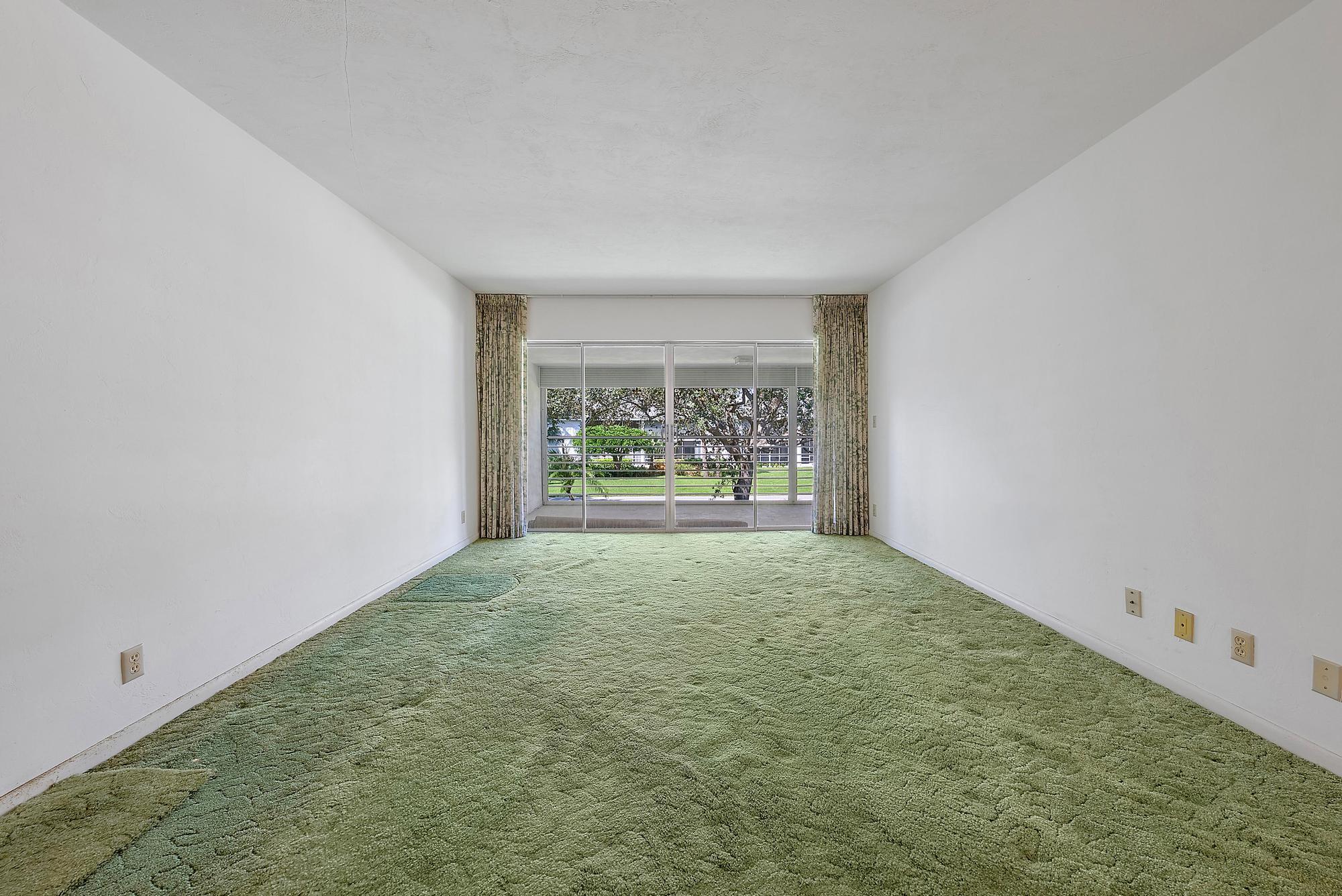 1 Garden Street 206l