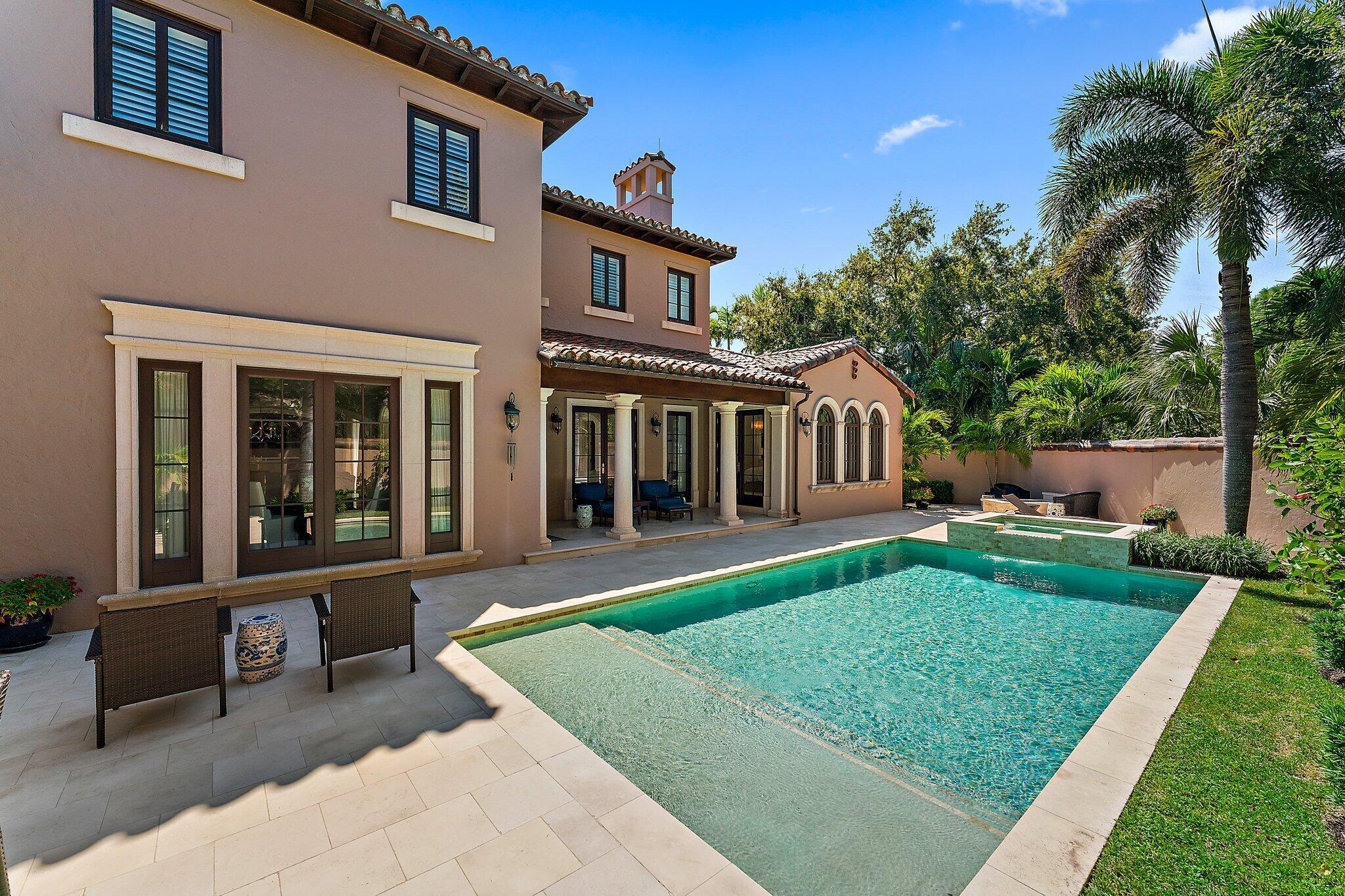 437 Via Del Orso Drive