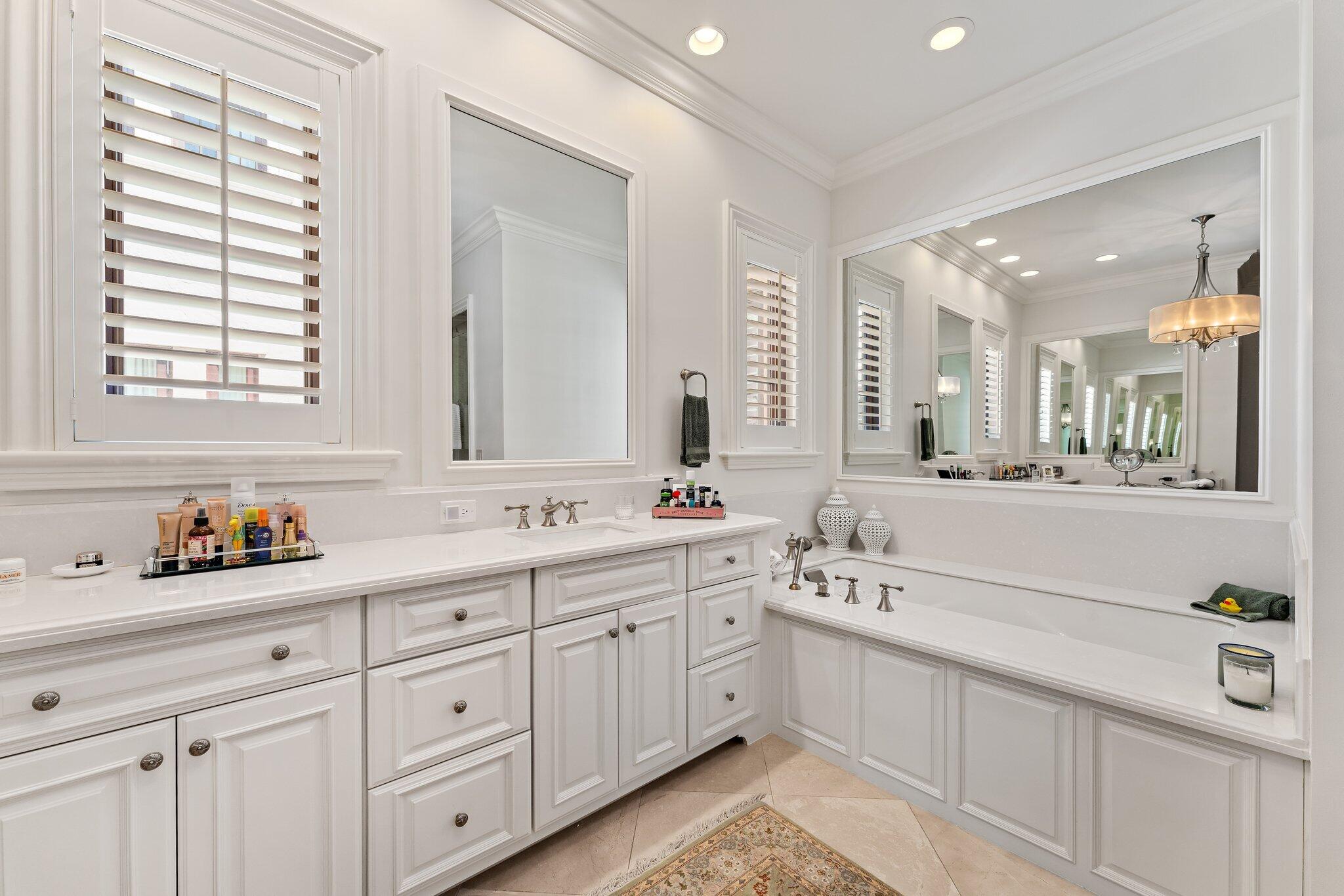 437 Via Del Orso Drive