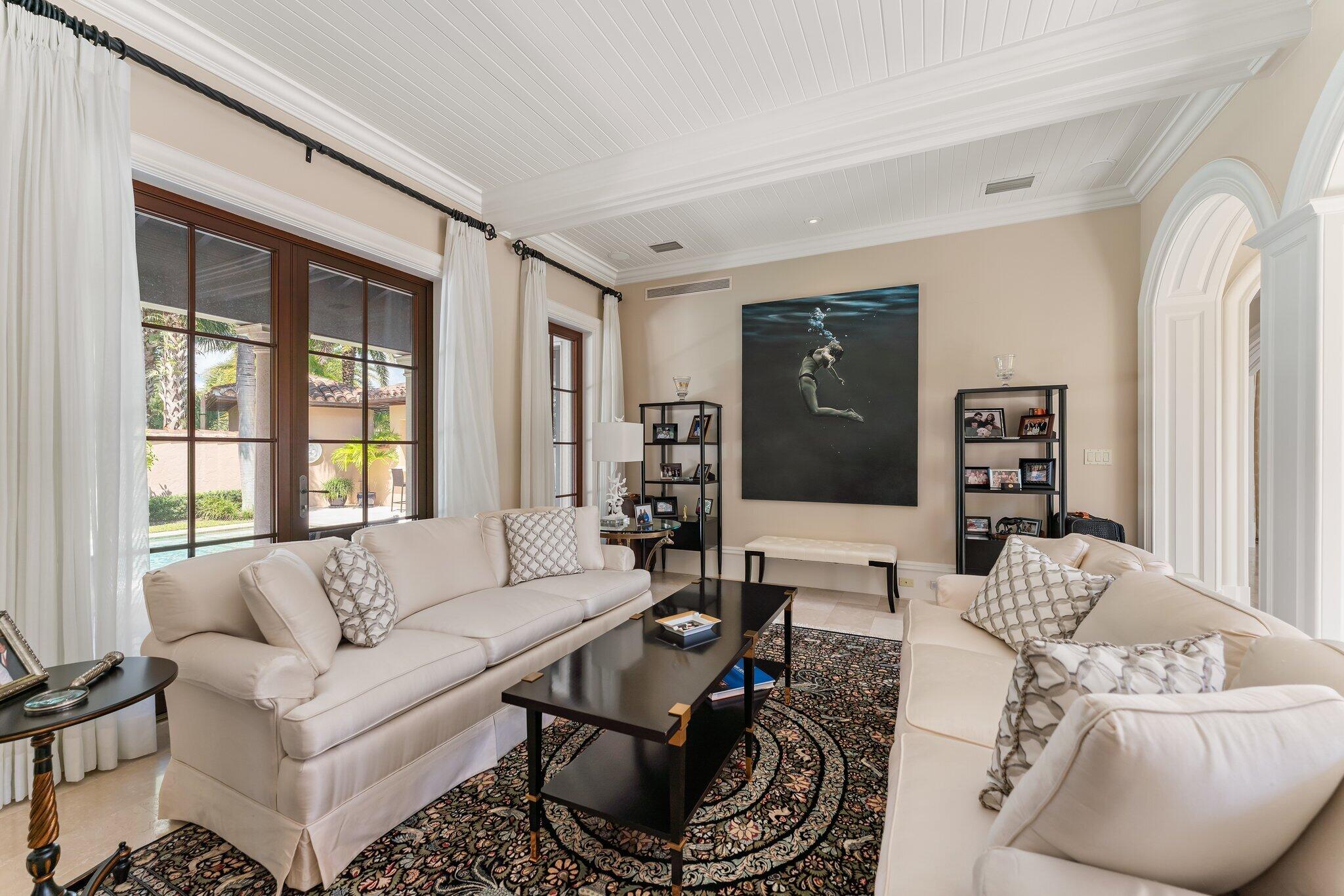437 Via Del Orso Drive
