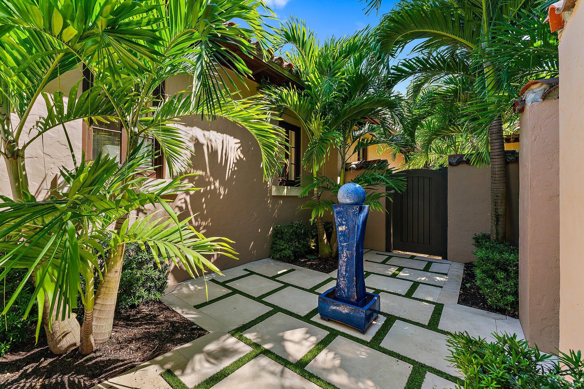 437 Via Del Orso Drive