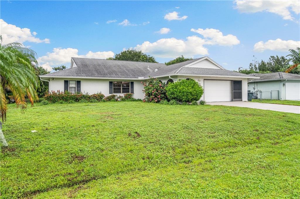 217 SE Verada Avenue