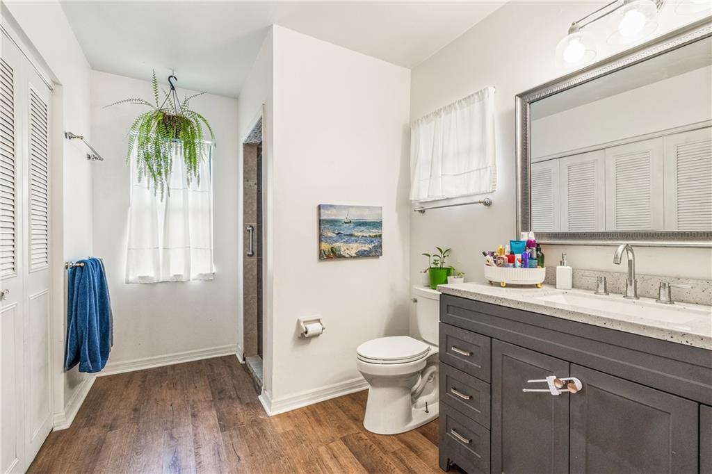 217 SE Verada Avenue