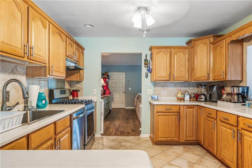 217 SE Verada Avenue