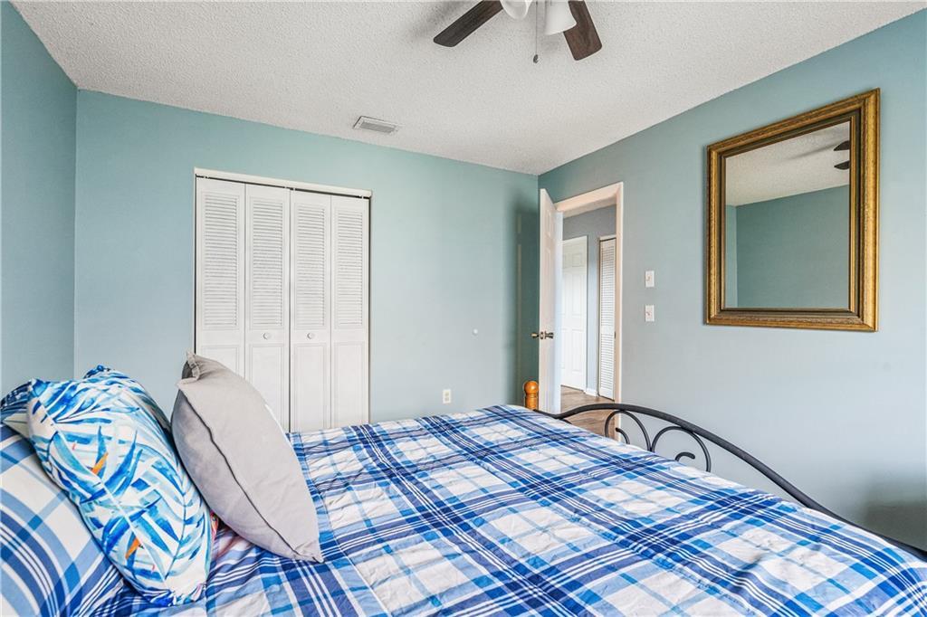 217 SE Verada Avenue