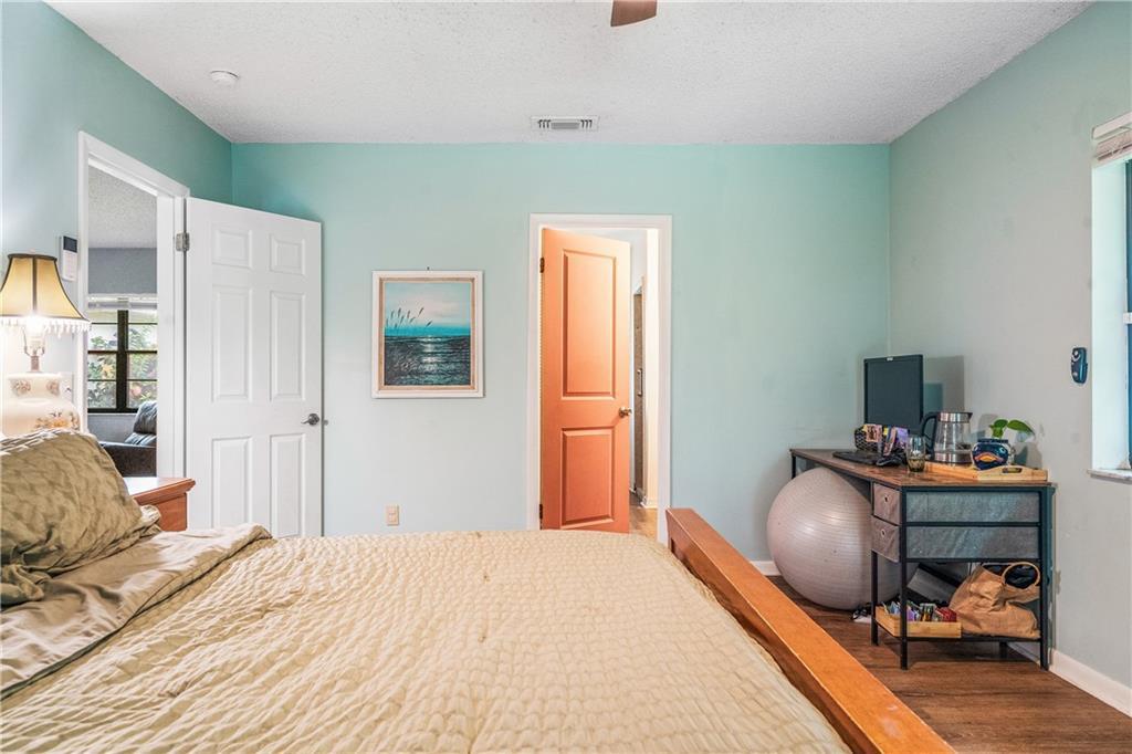 217 SE Verada Avenue