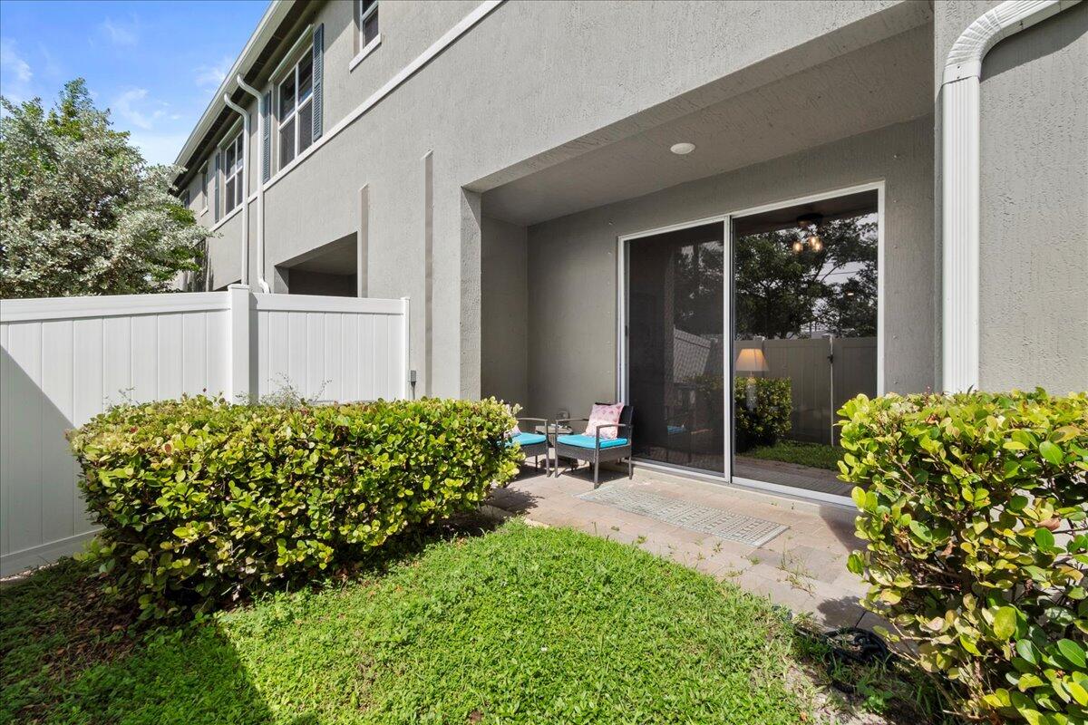 85 Bandol Street