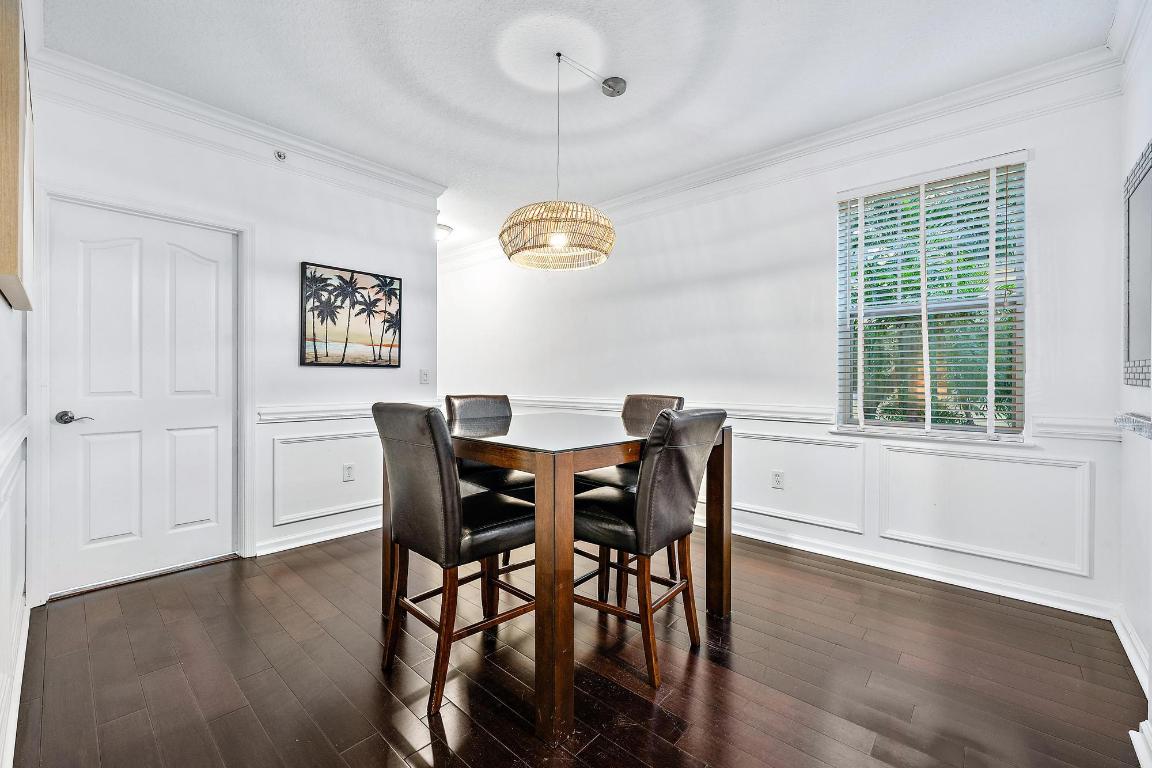 225 Murcia Drive 201