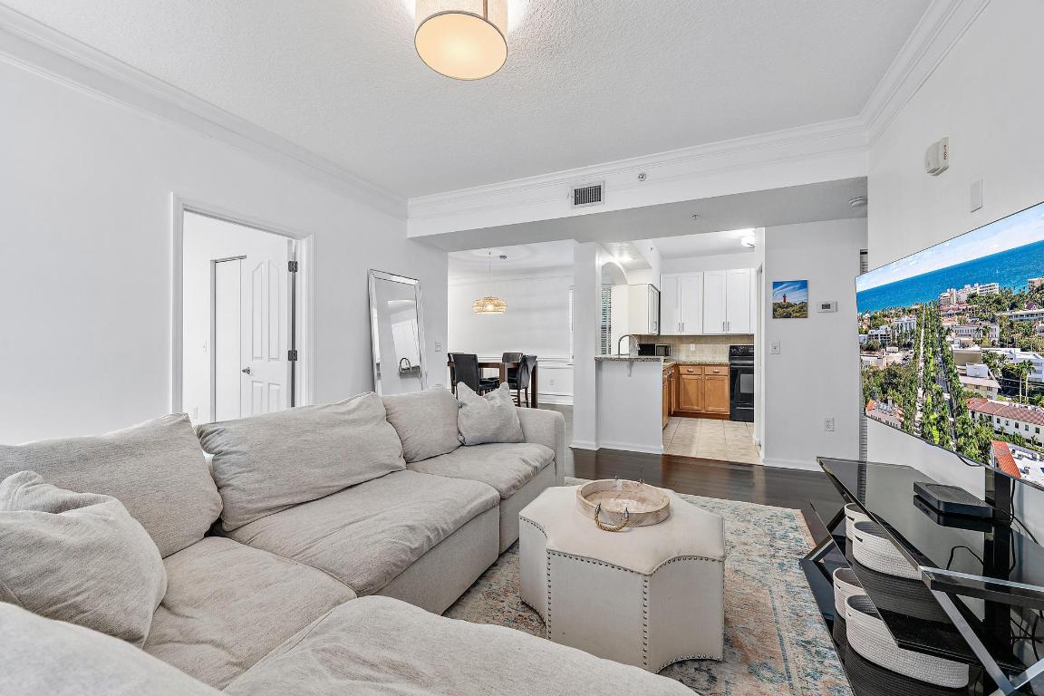 225 Murcia Drive 201