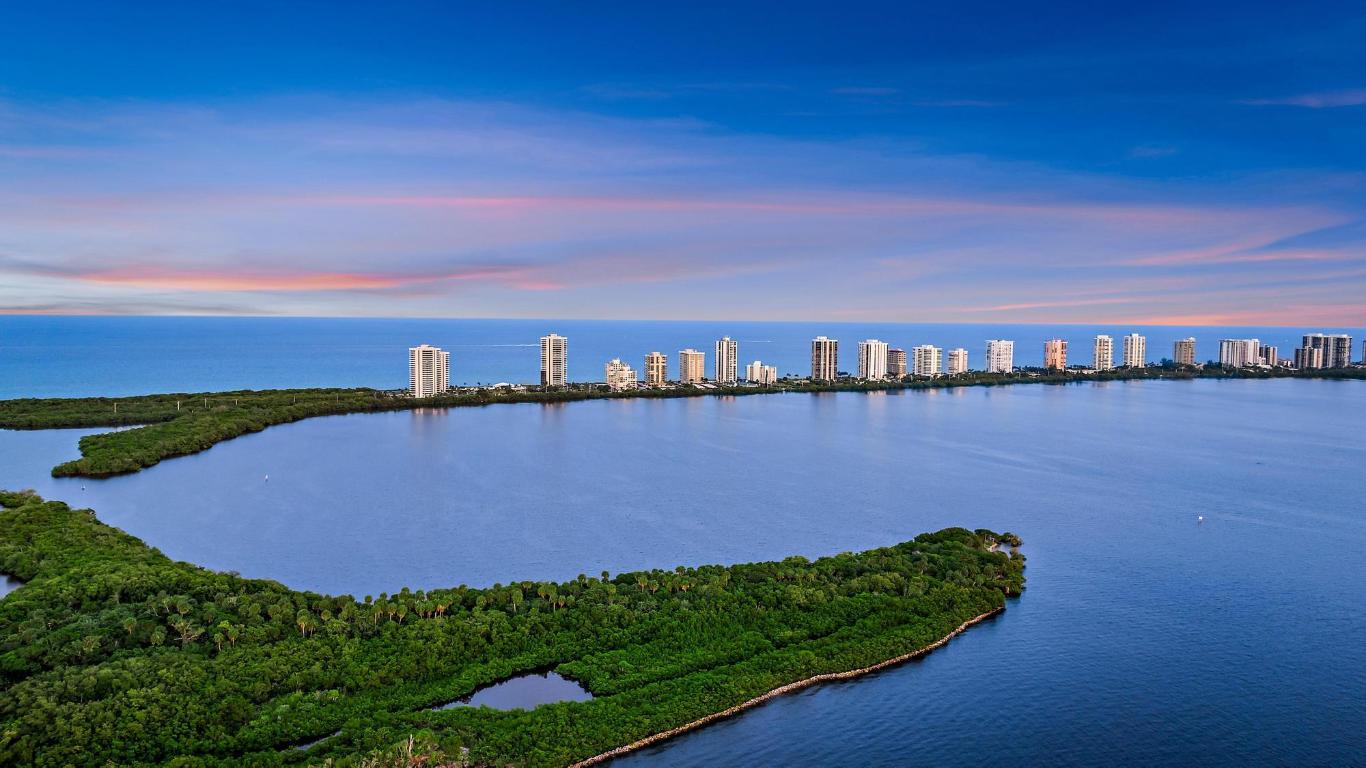 5460 N Ocean Drive 15c