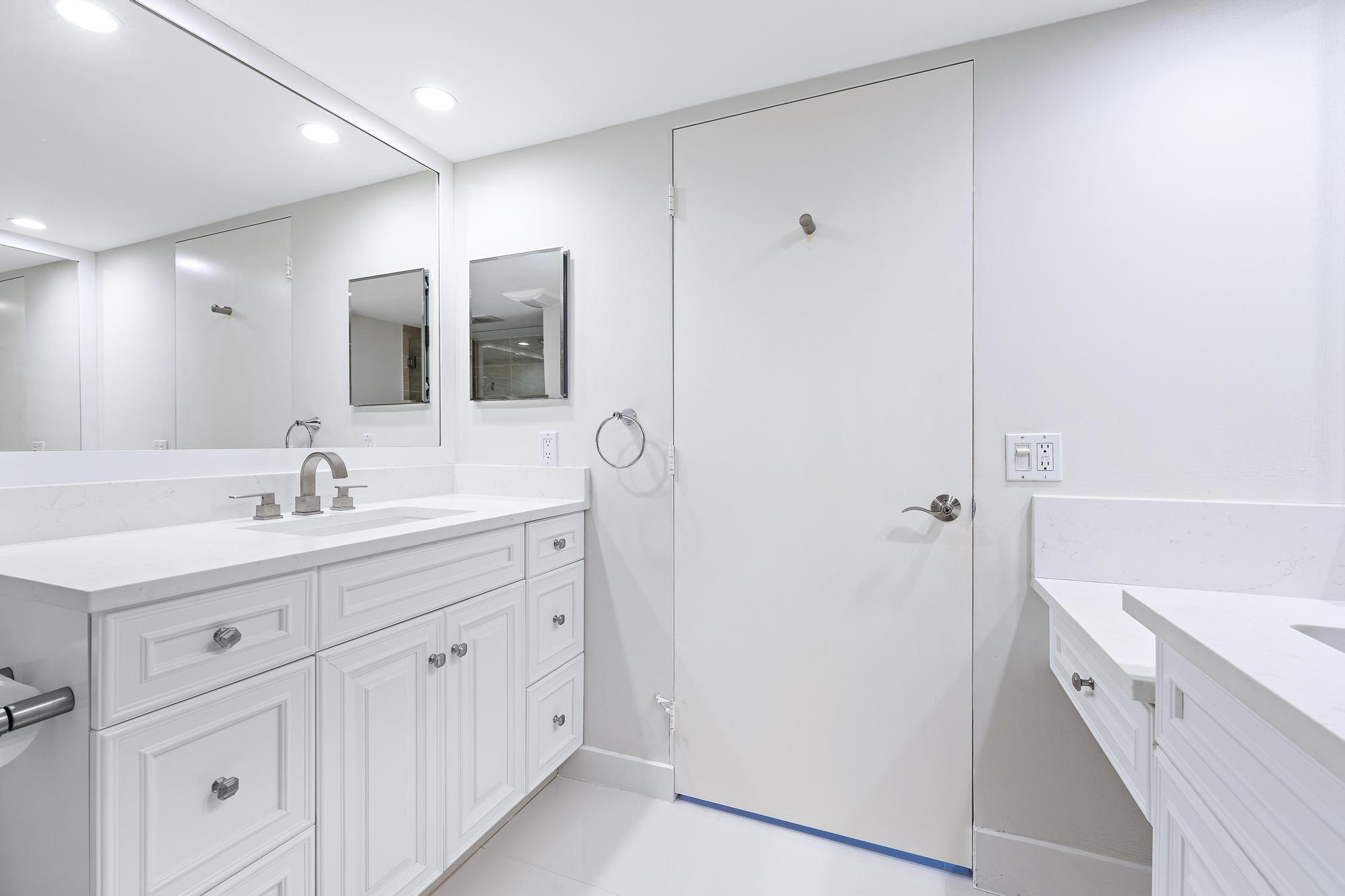 5460 N Ocean Drive 15c