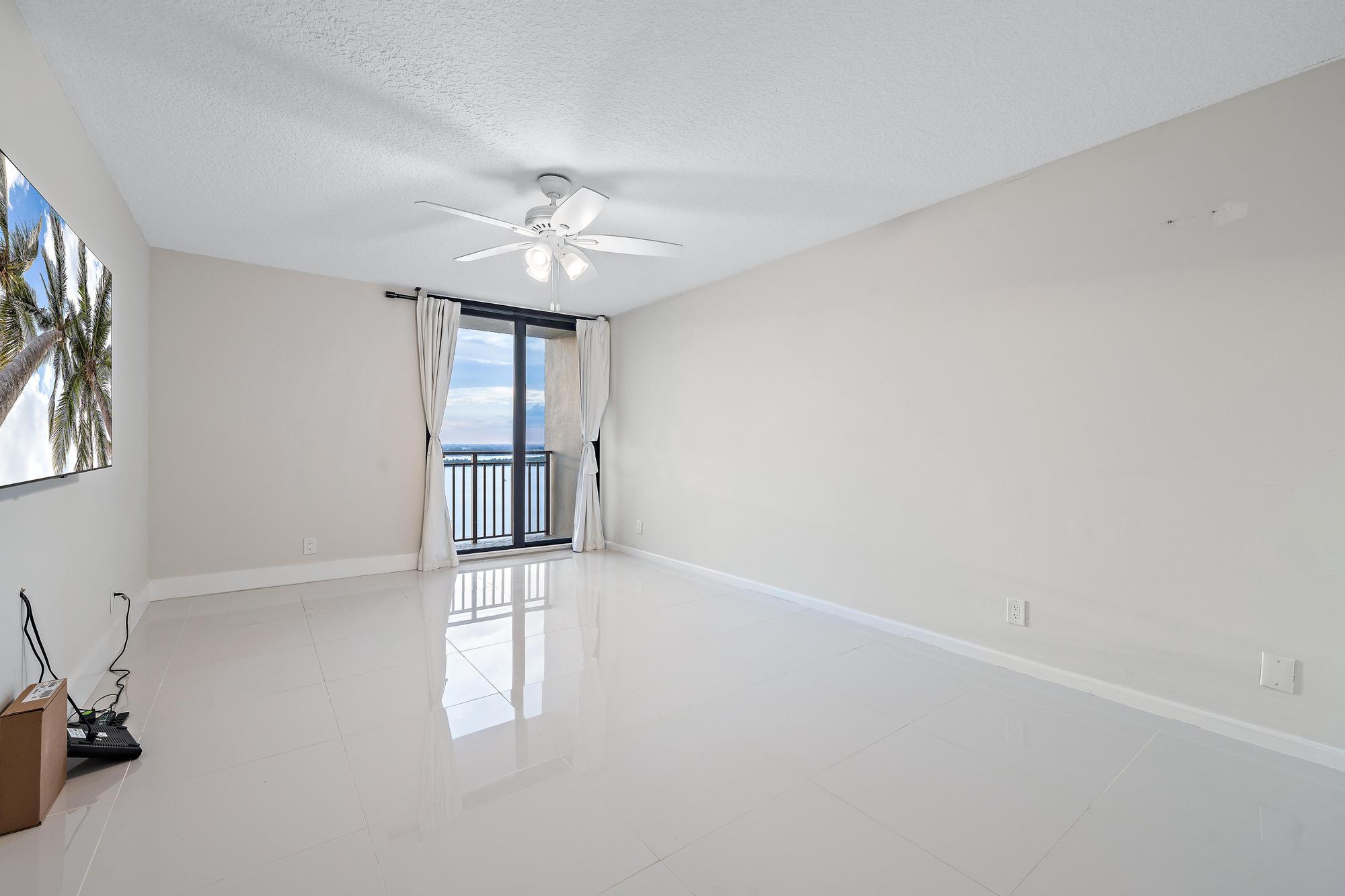 5460 N Ocean Drive 15c