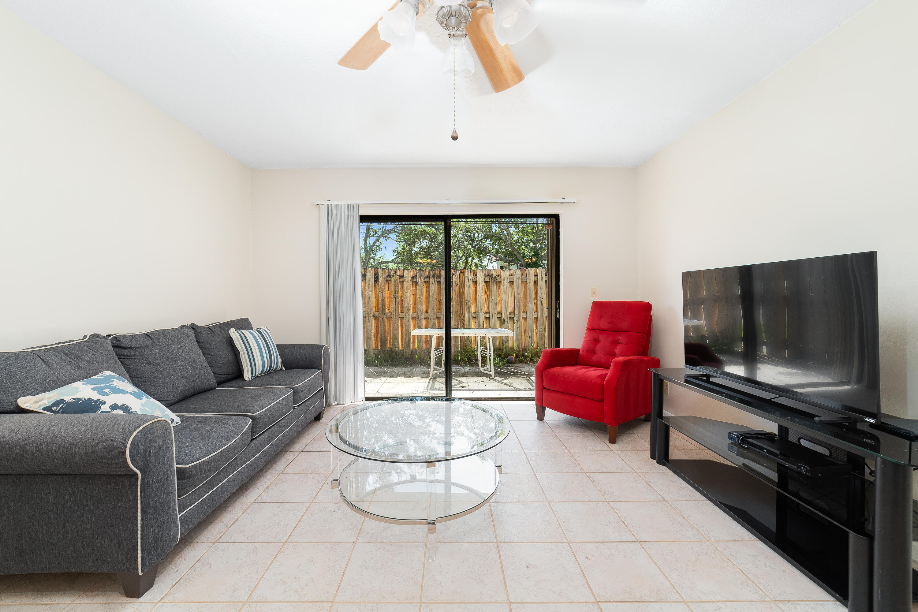 3404 E Gardens East Drive E 25a