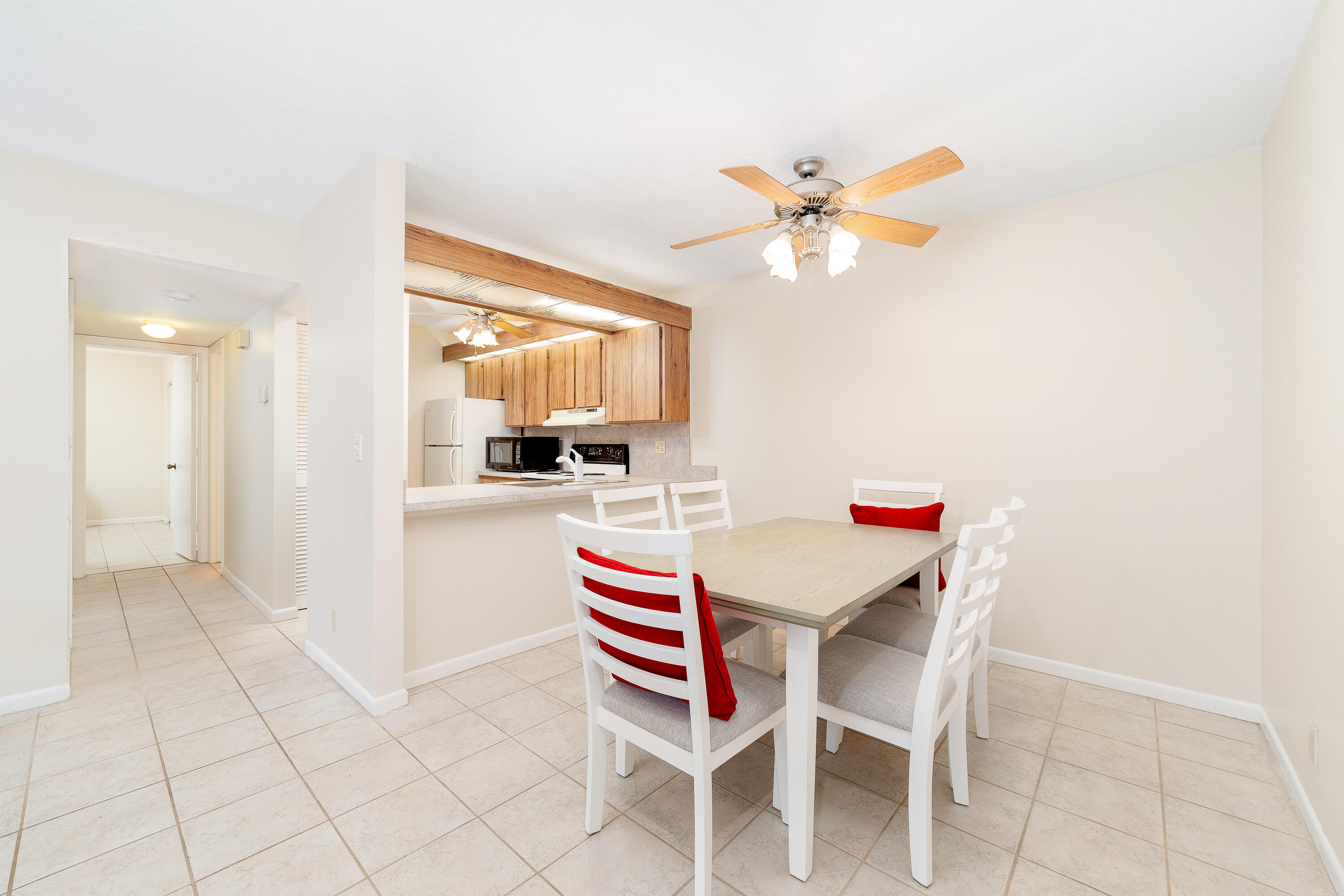 3404 E Gardens East Drive E 25a