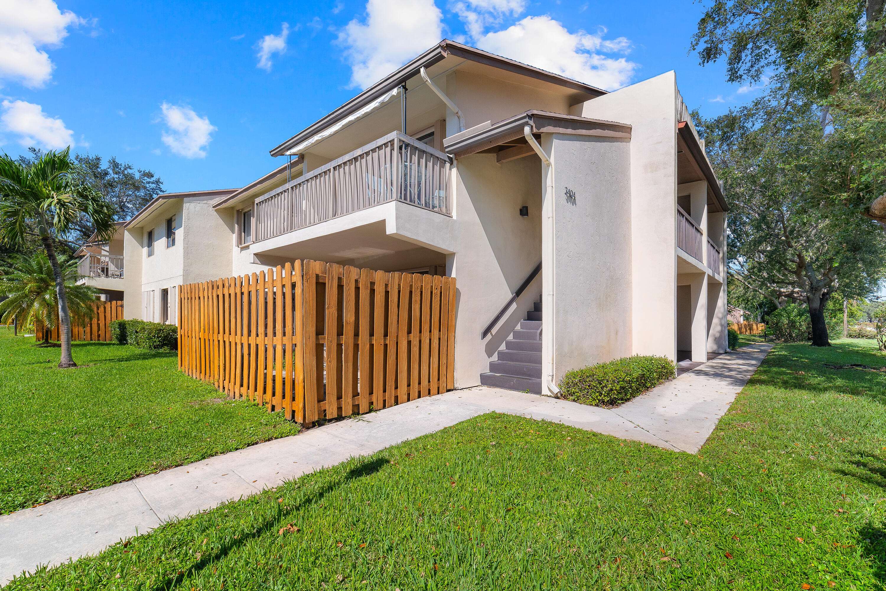 3404 E Gardens East Drive E 25a