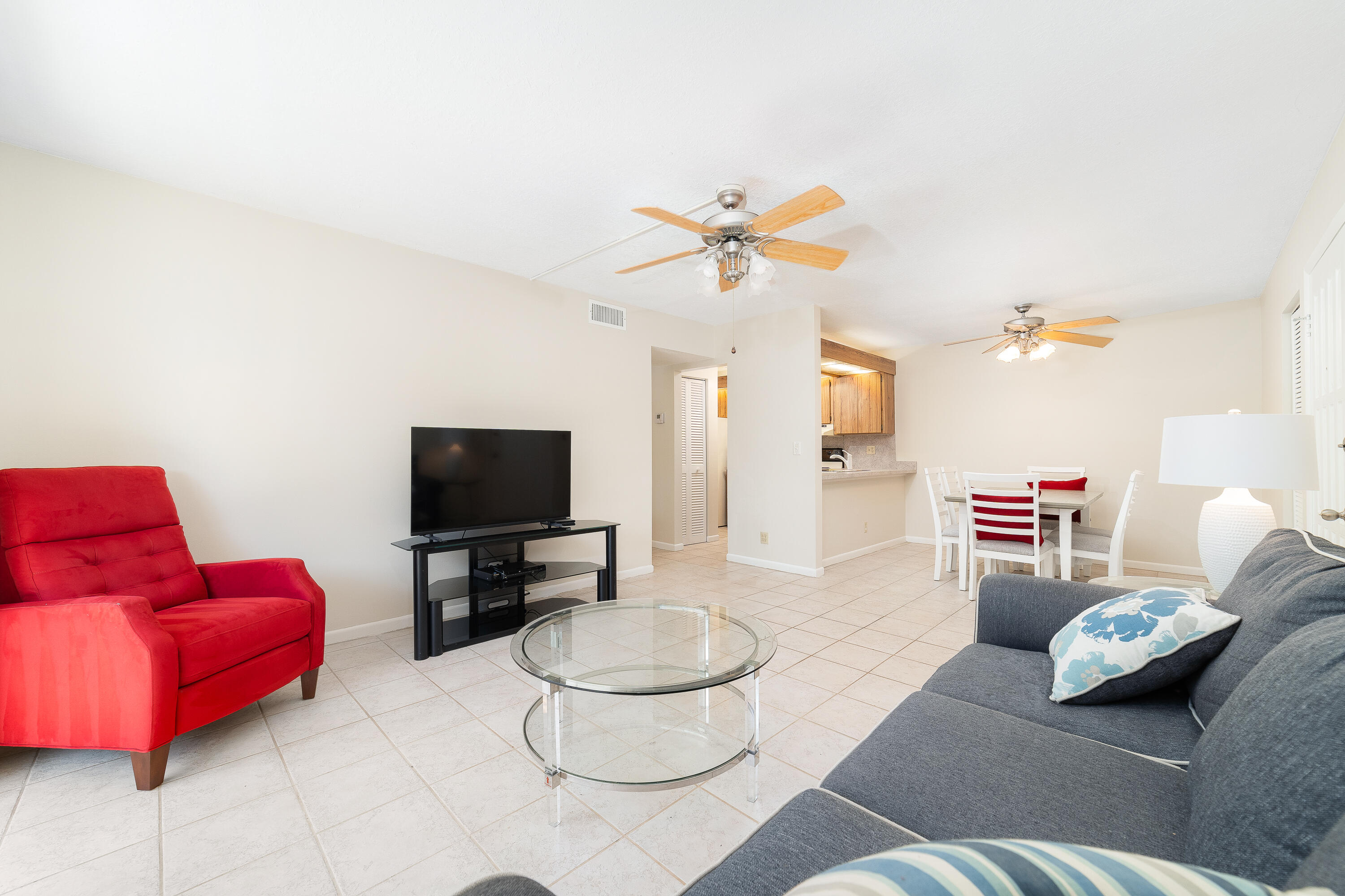 3404 E Gardens East Drive E 25a