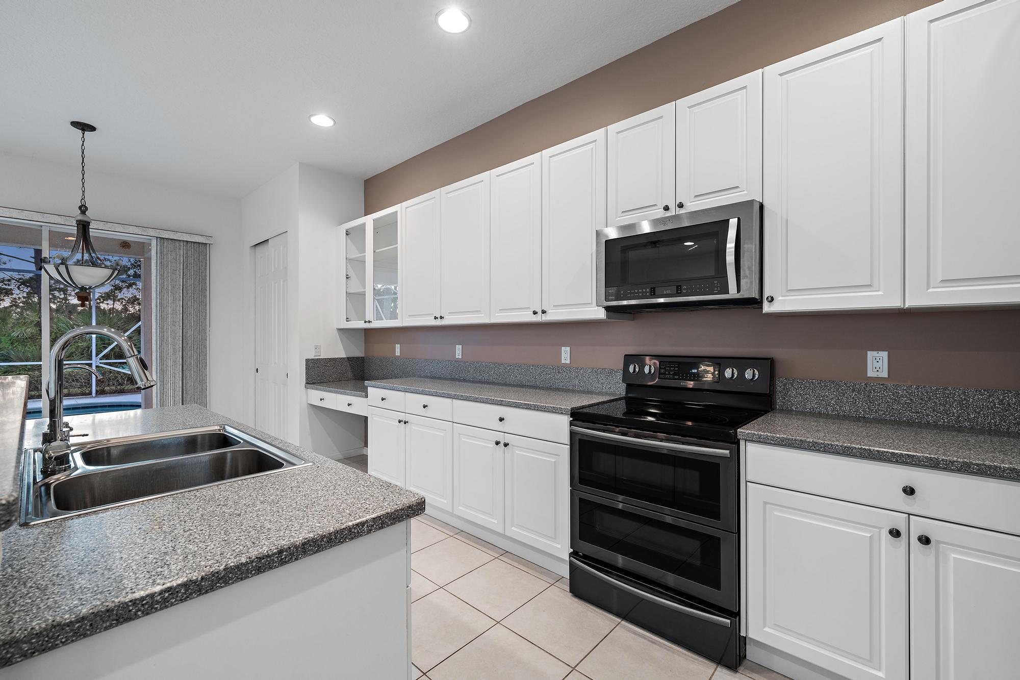 4778 SW Hammock Creek Drive