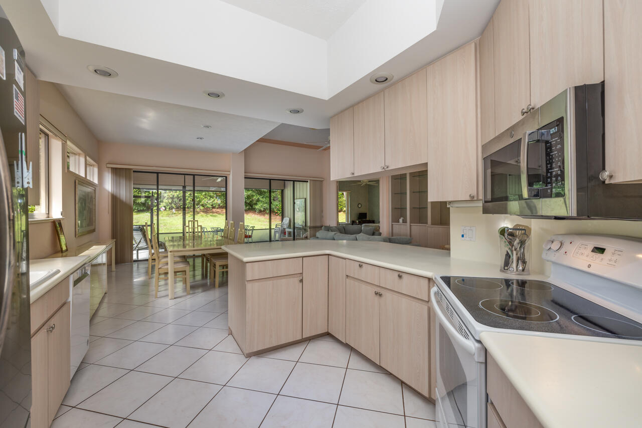 4244 SW Mallard Creek Trail