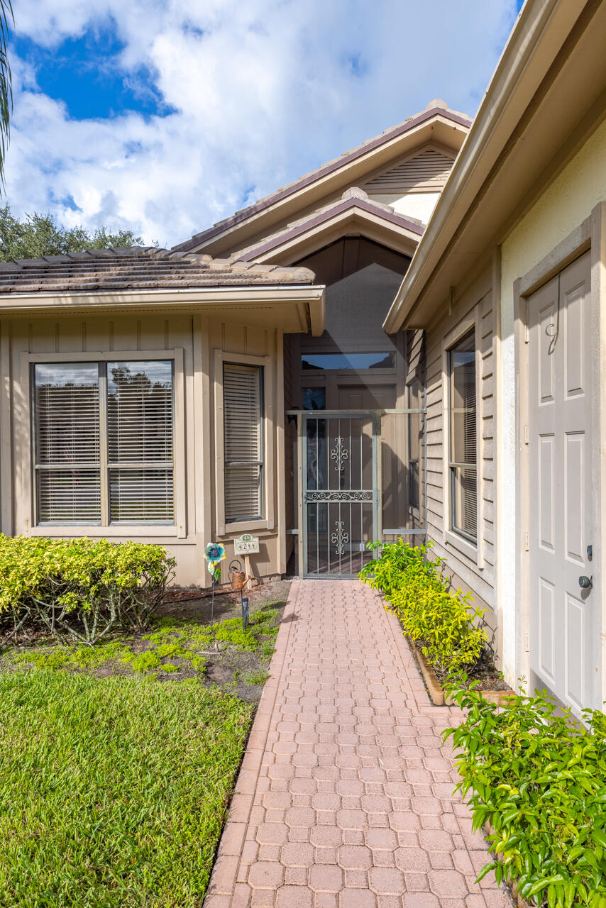 4244 SW Mallard Creek Trail