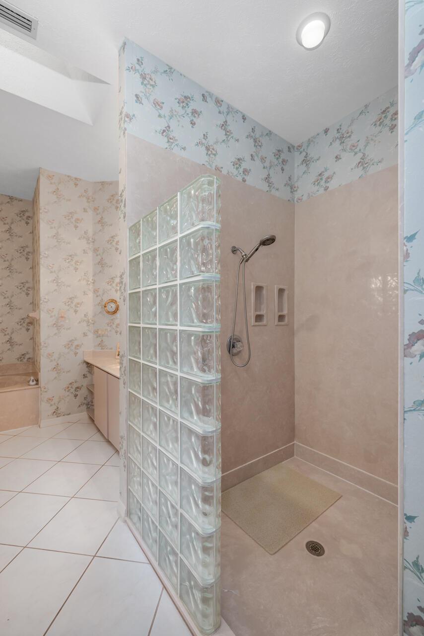 4244 SW Mallard Creek Trail