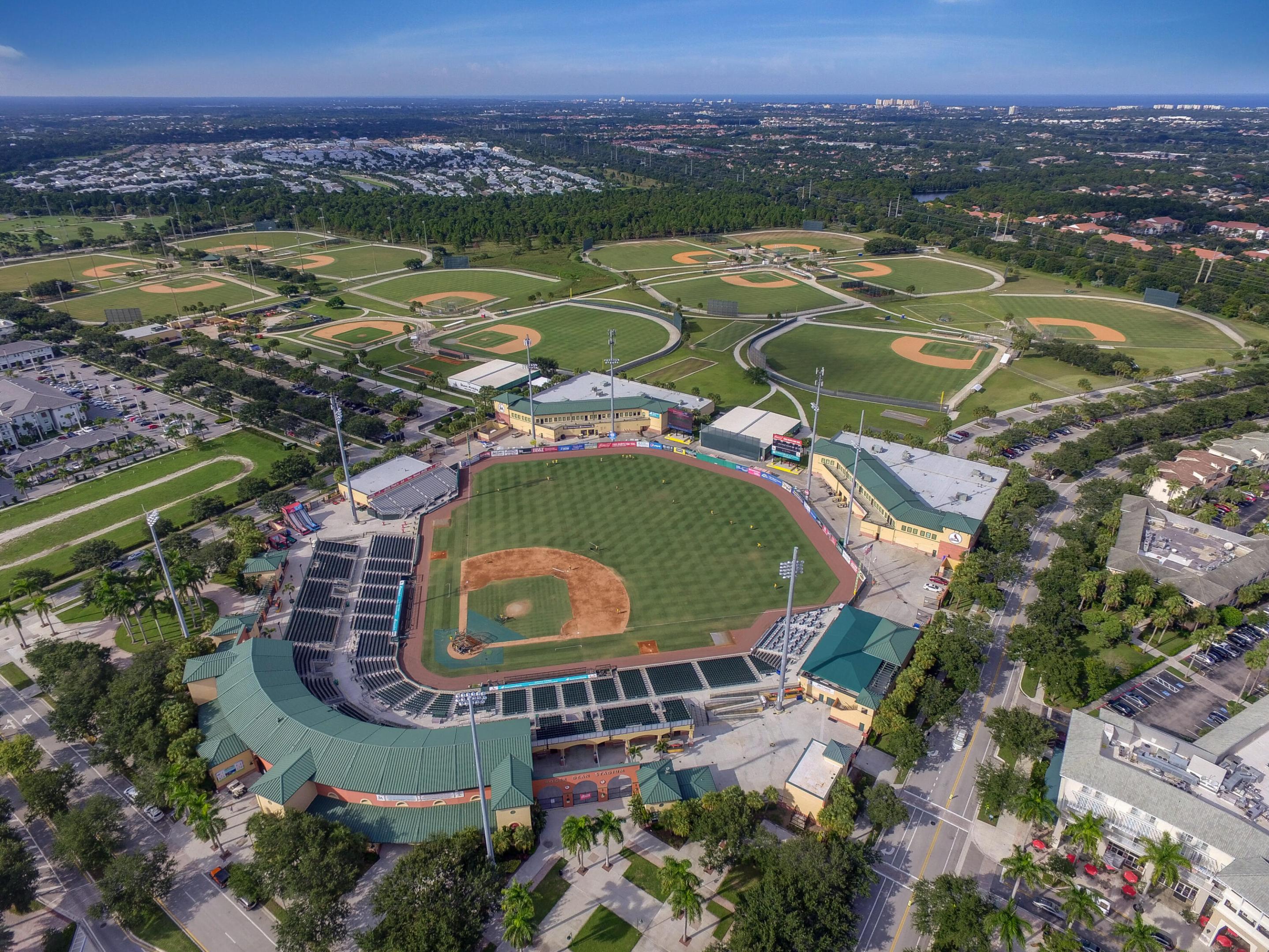 1200 Town Center Dr, #225