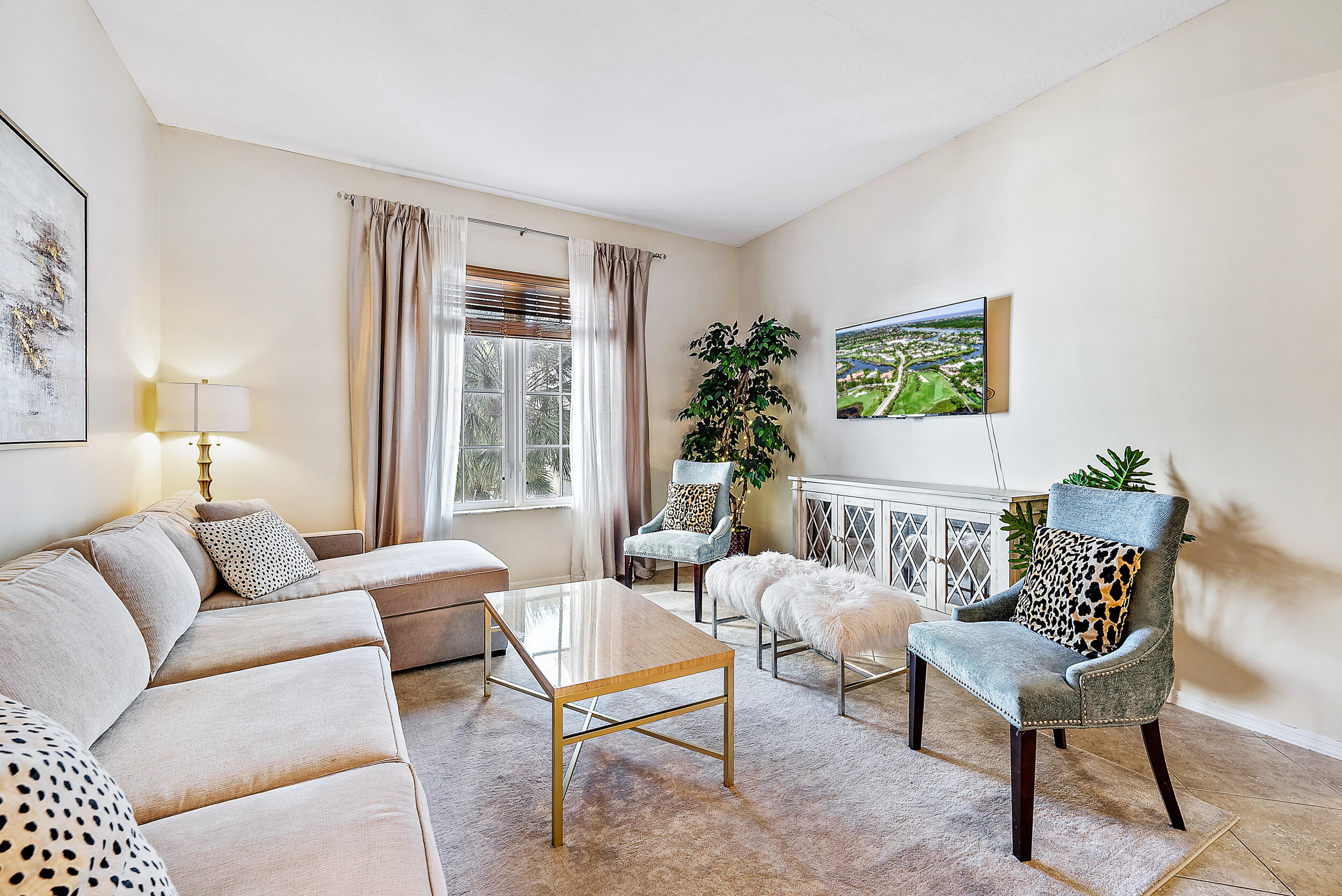 1200 Town Center Dr, #225