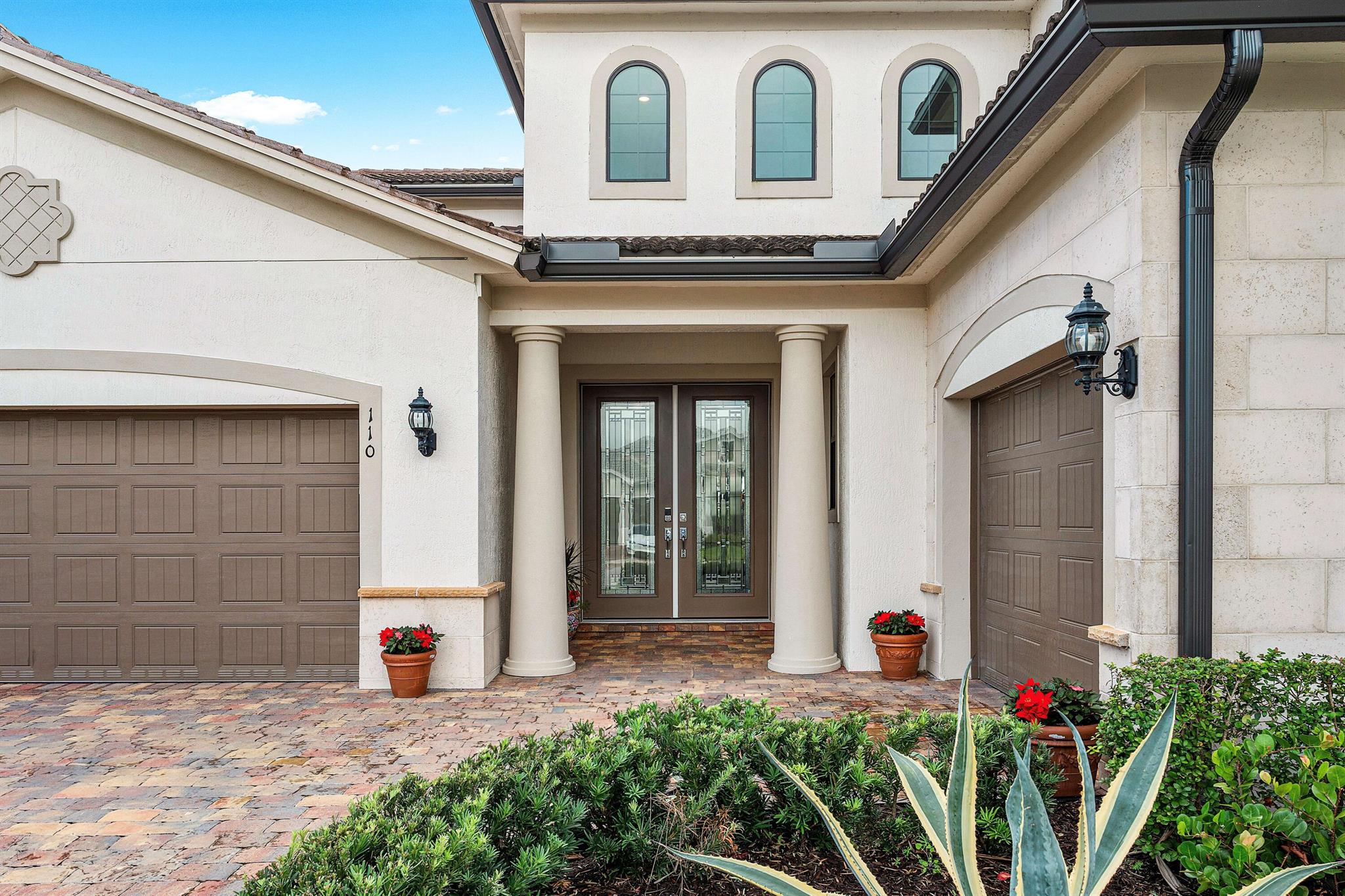 110 Echelon Crest Trail