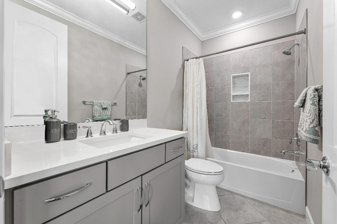 110 Echelon Crest Trail