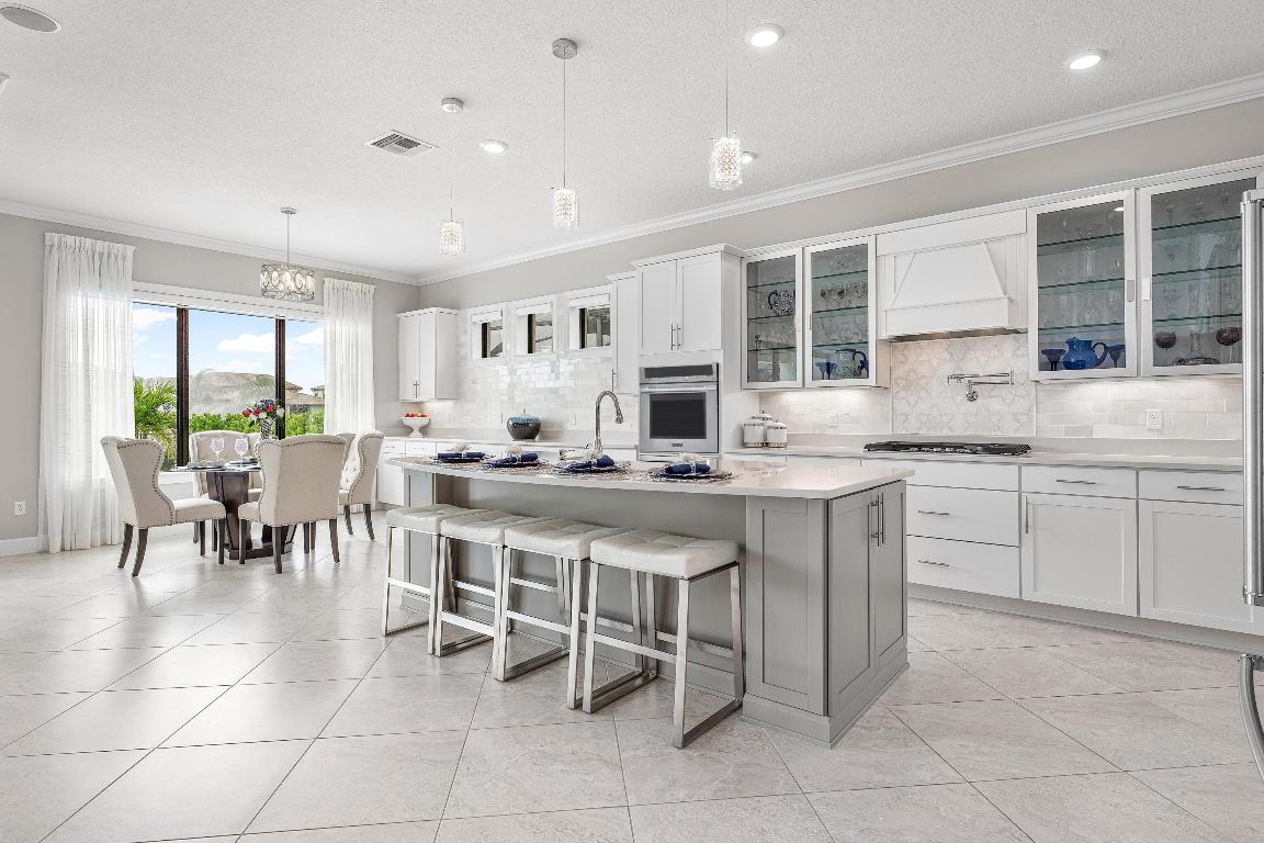 110 Echelon Crest Trail