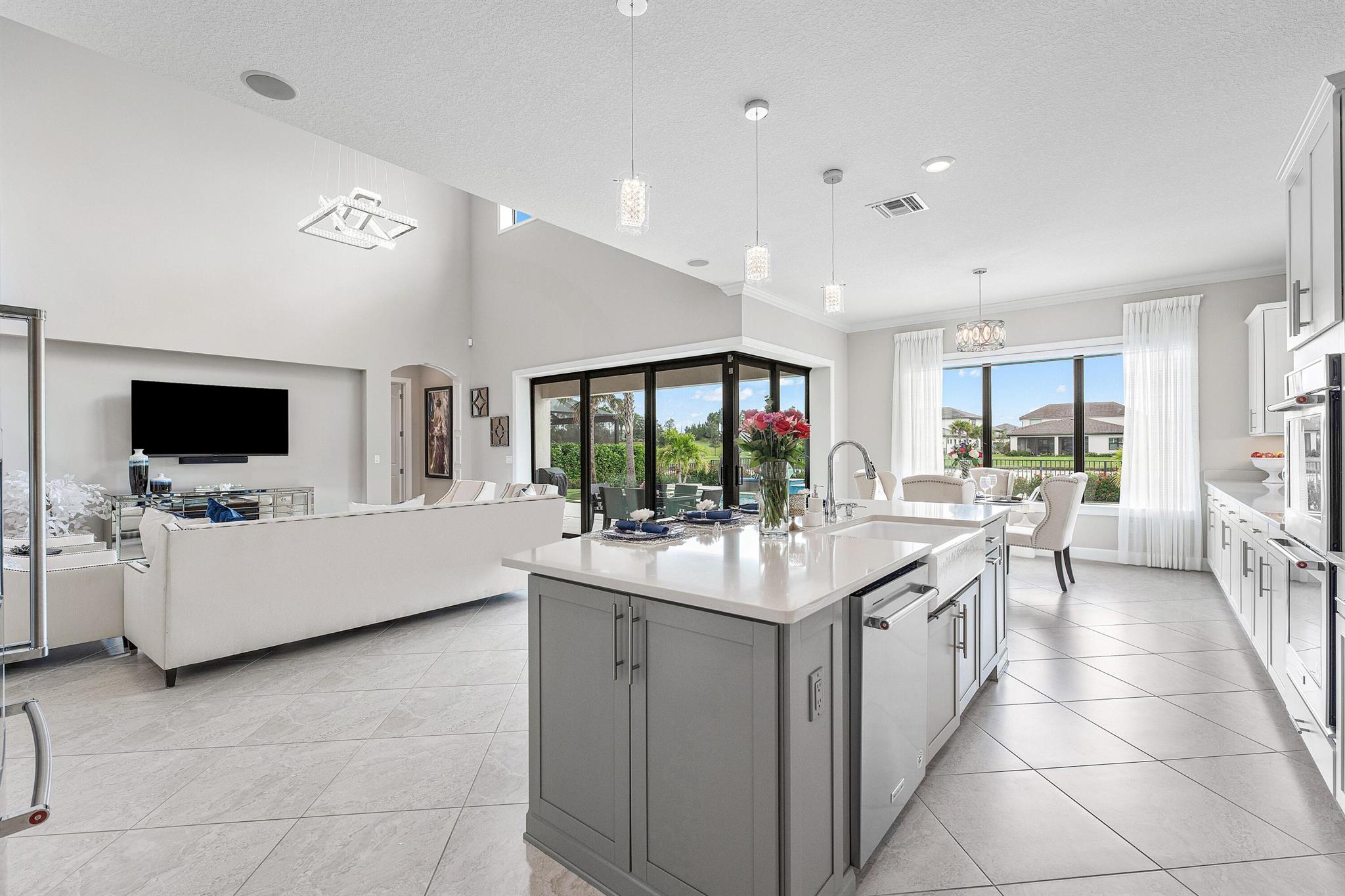 110 Echelon Crest Trail