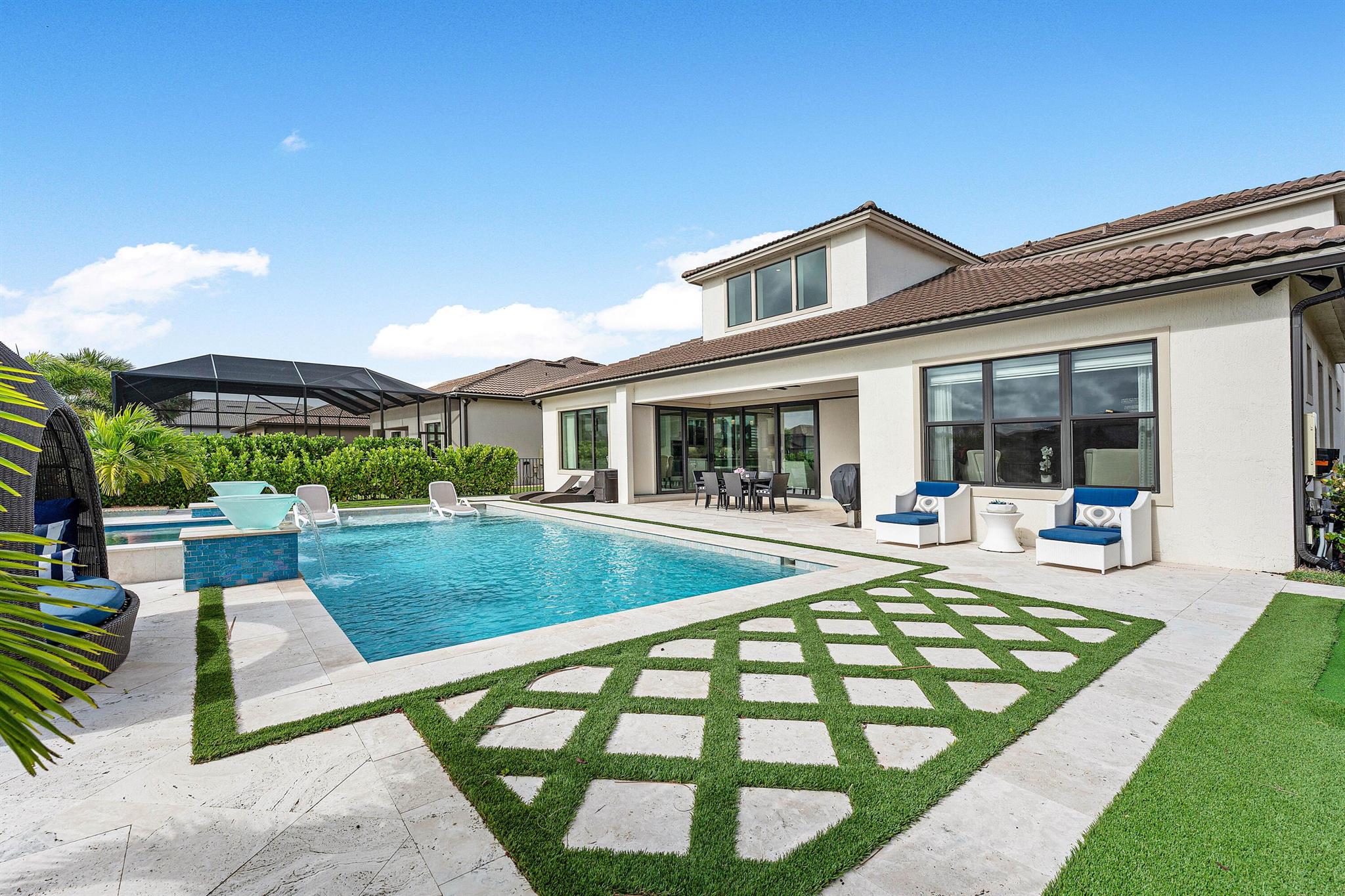 110 Echelon Crest Trail