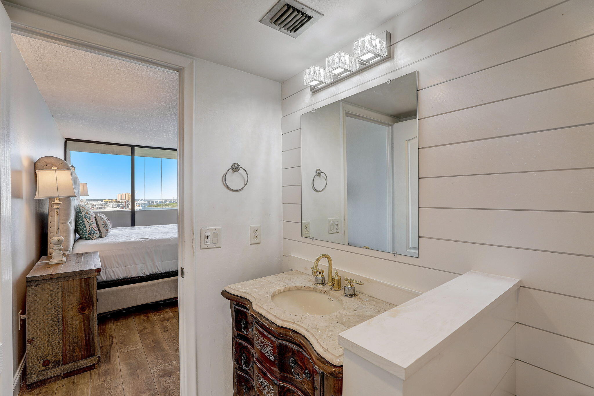 5600 N Flagler Drive 1506