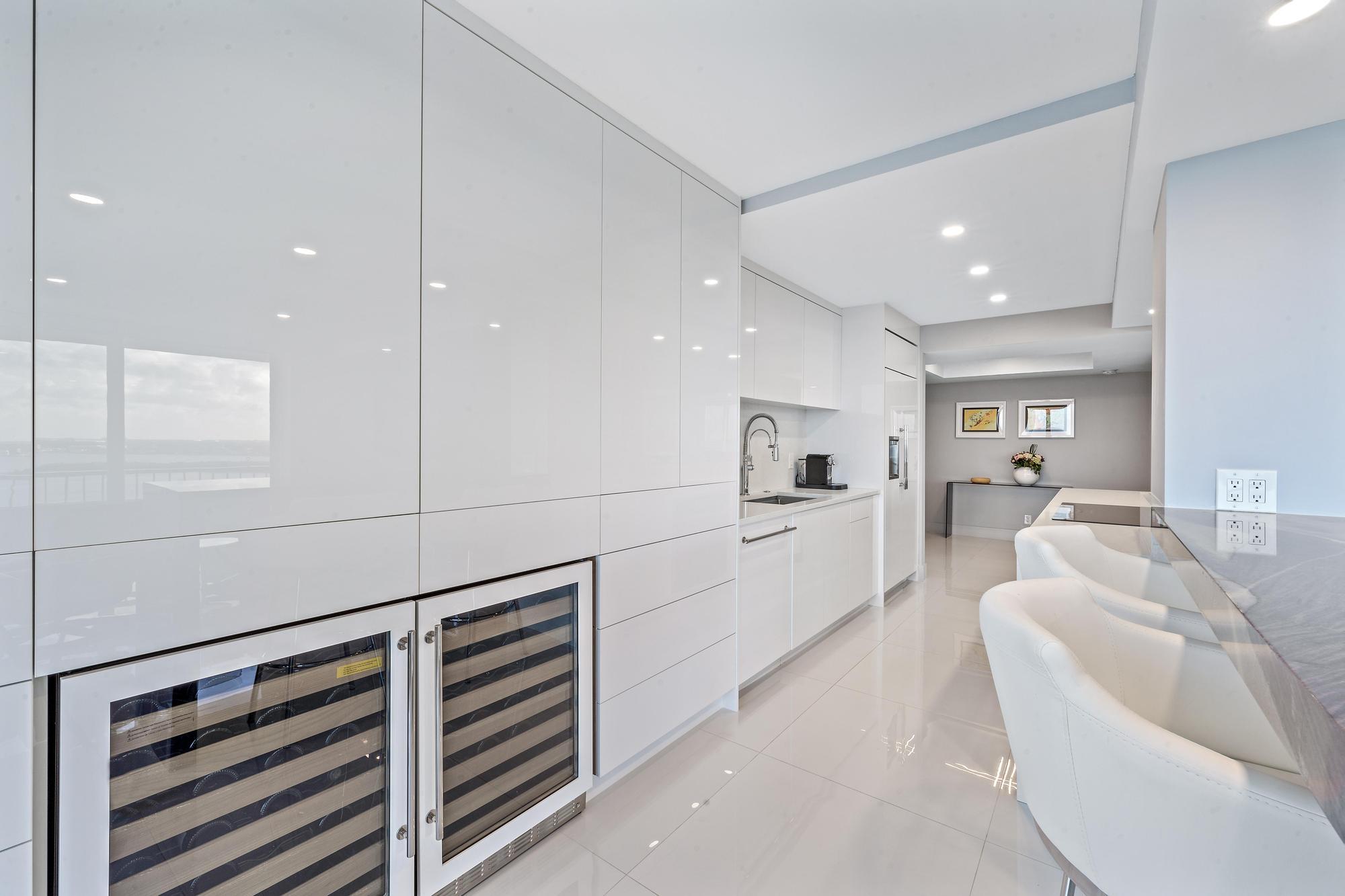 5550 N Ocean Drive 19c