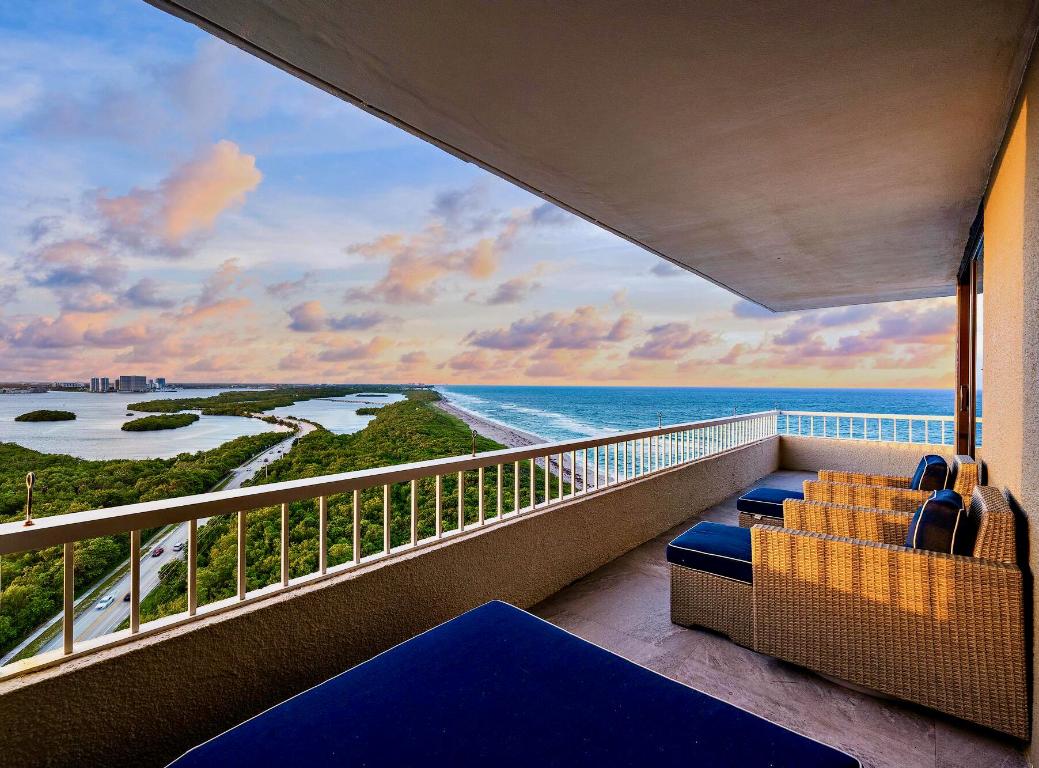 5550 N Ocean Drive 19c