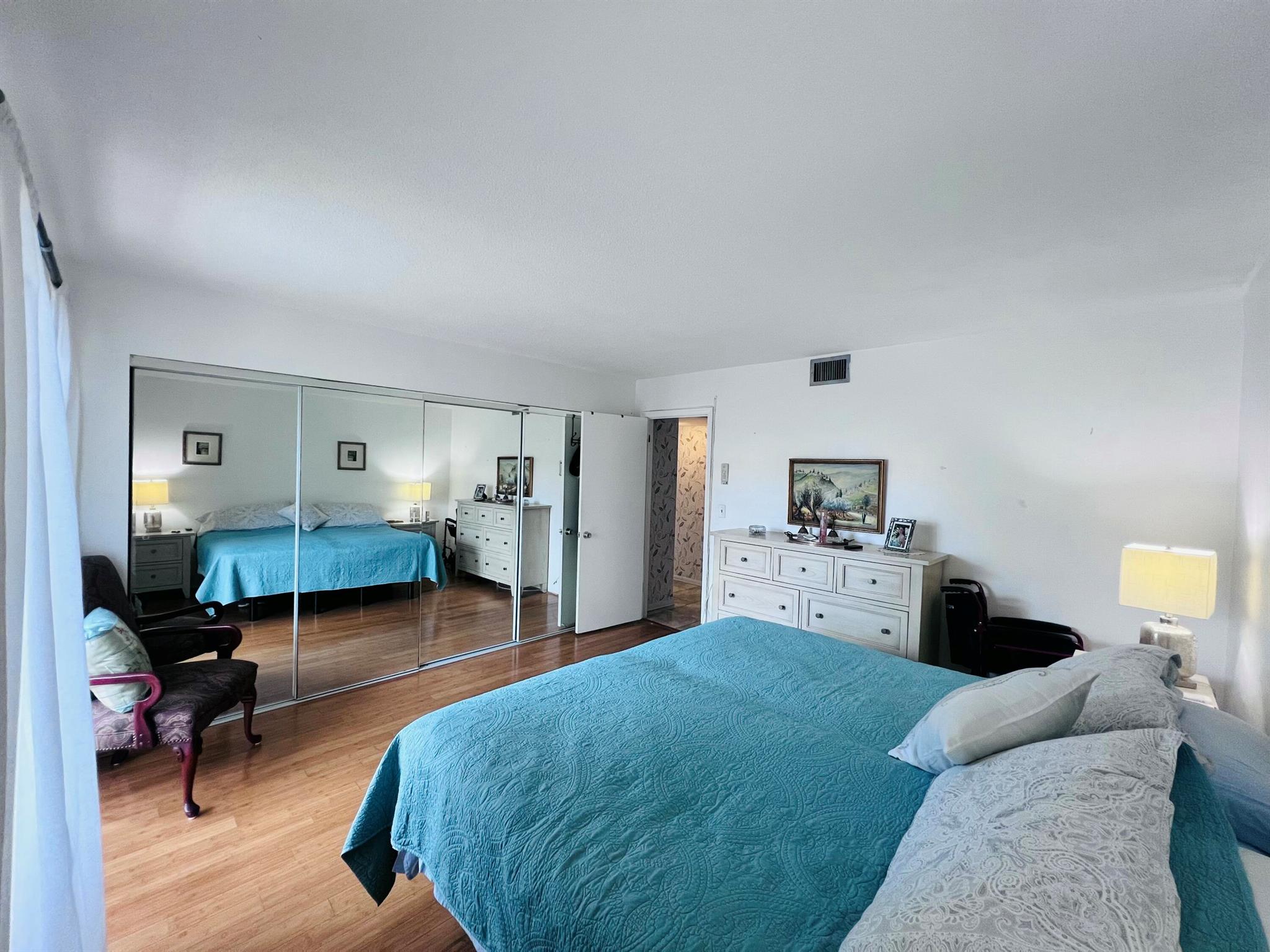 2812 S Garden Drive 202